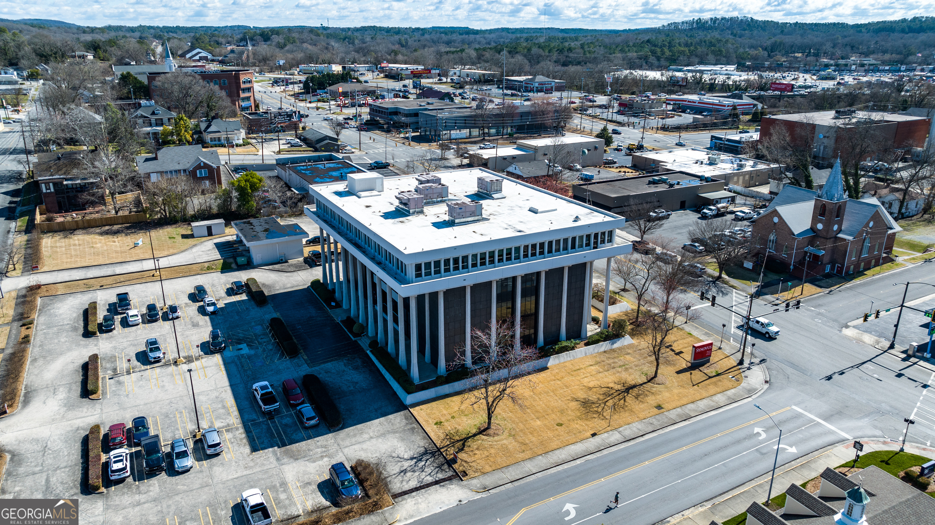 701 Broad Street Property Photo 4
