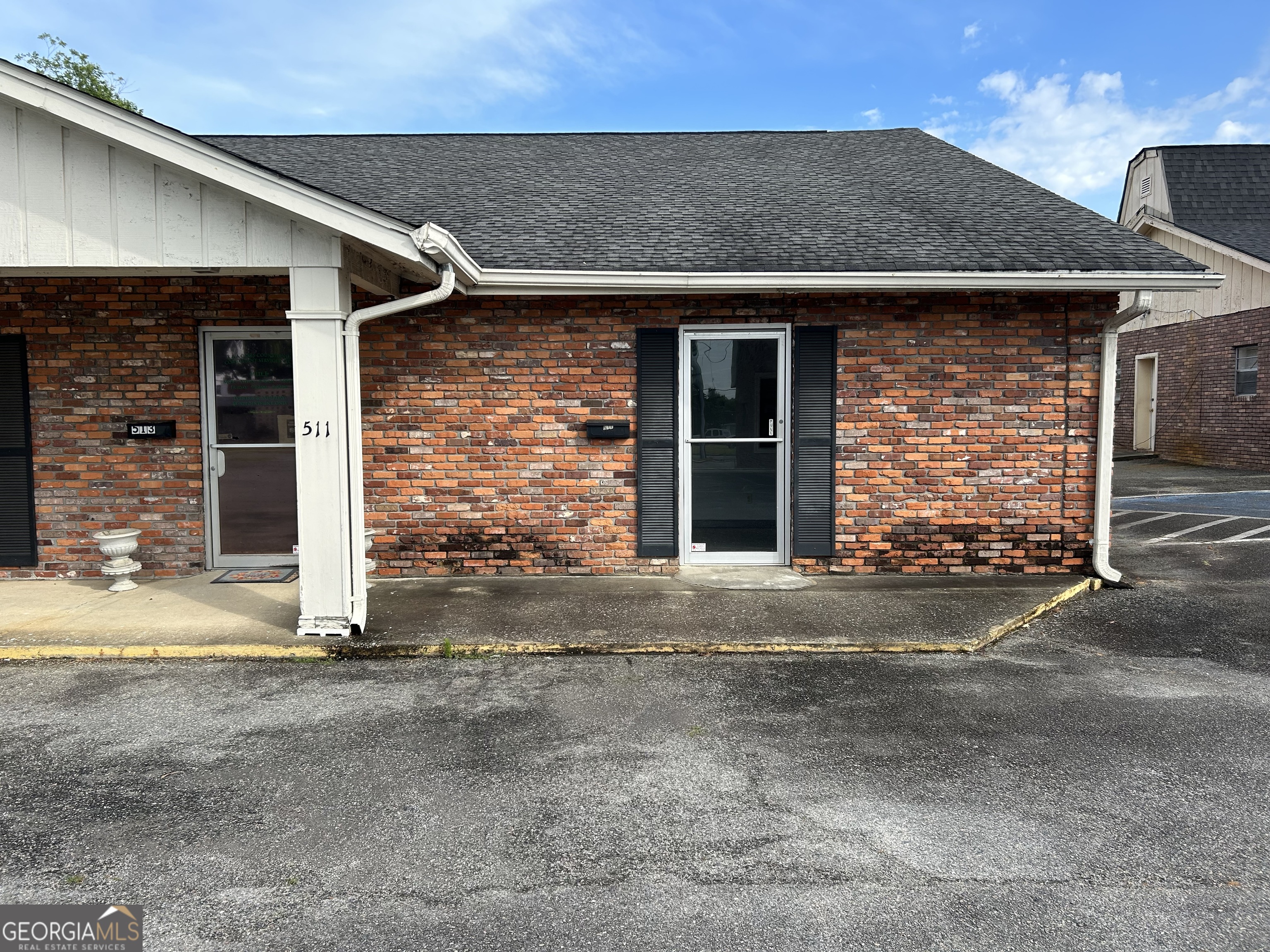 511 Academy Avenue Property Photo 2