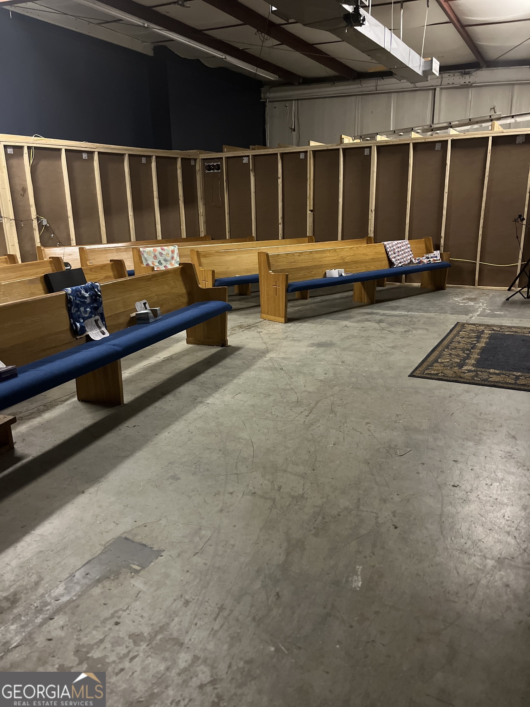 310 West Railroadtreet S Property Photo 2
