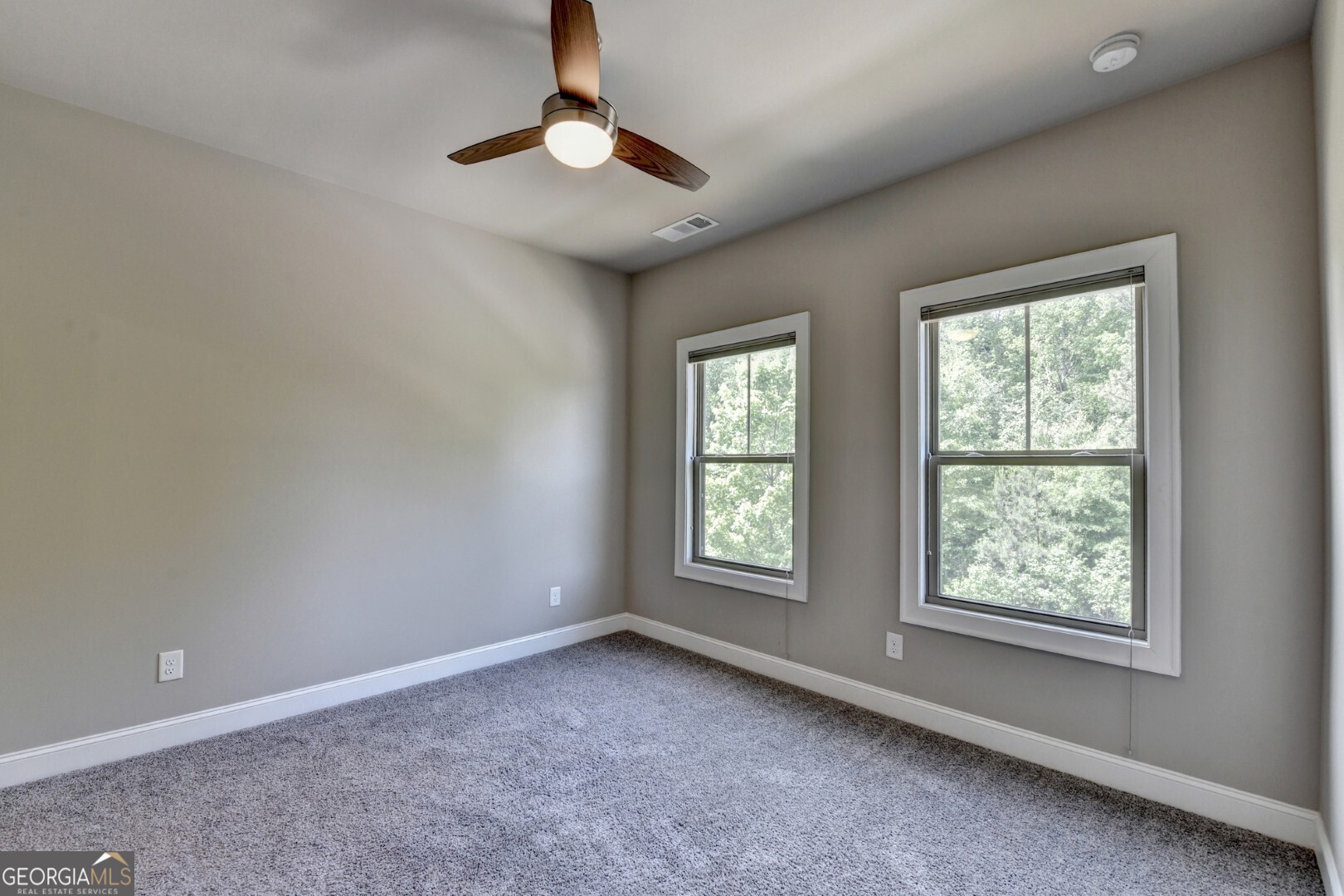 610 Central Park Overlook Property Photo 55