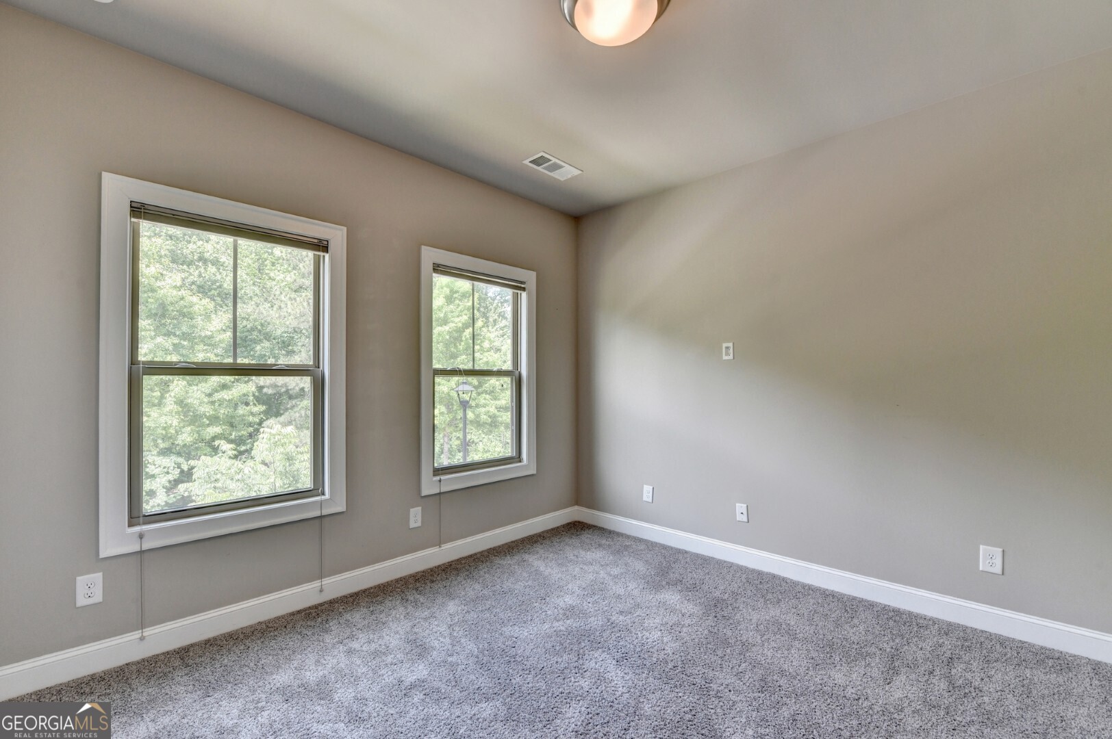 610 Central Park Overlook Property Photo 61