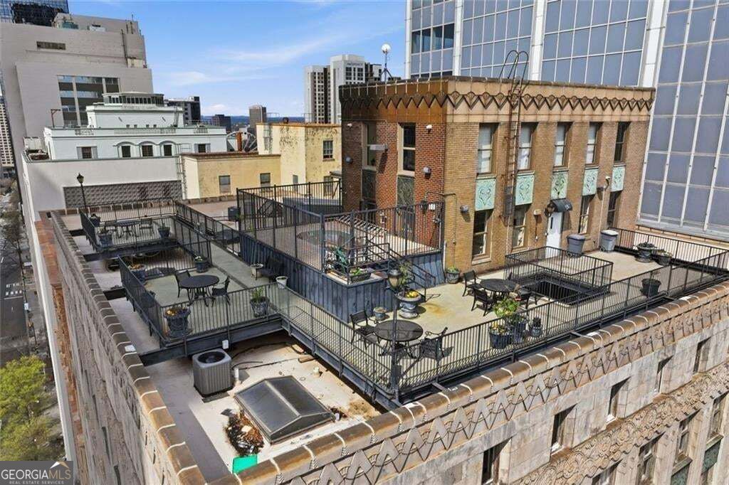 32 Peachtree Street Nw # 1102 Property Photo 2