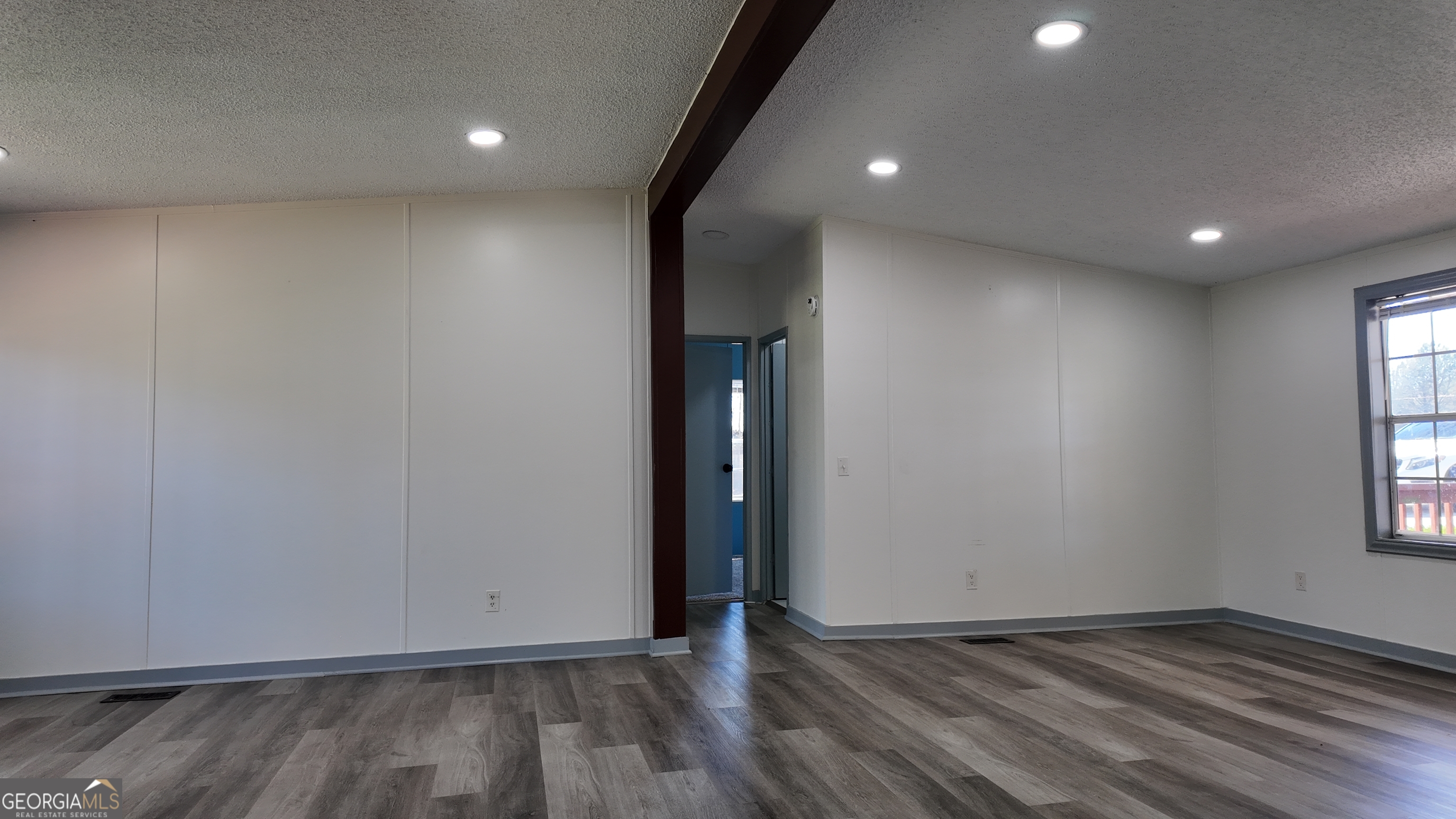 995 Highway 101 S Property Photo 19