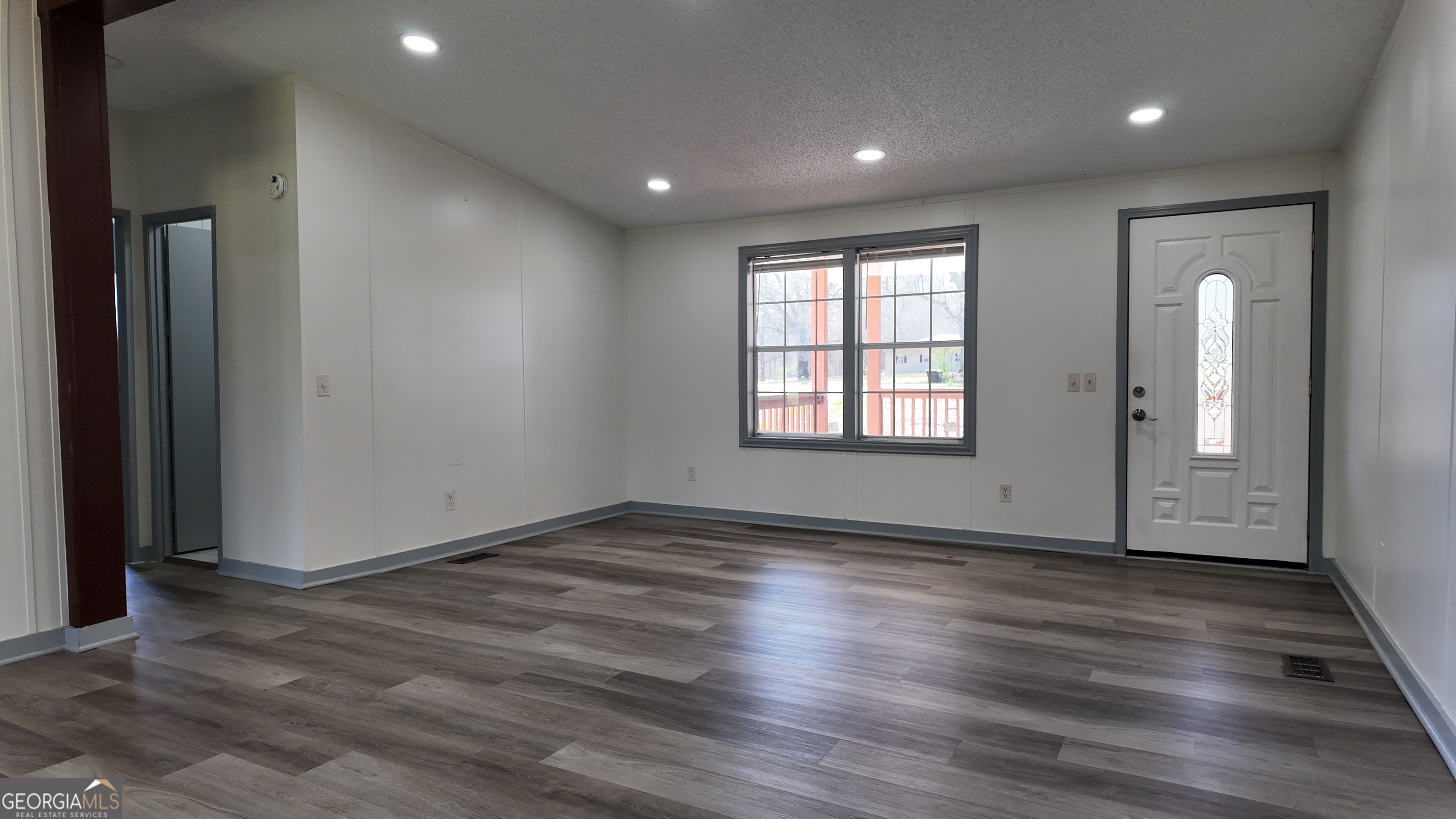 995 Highway 101 S Property Photo 22