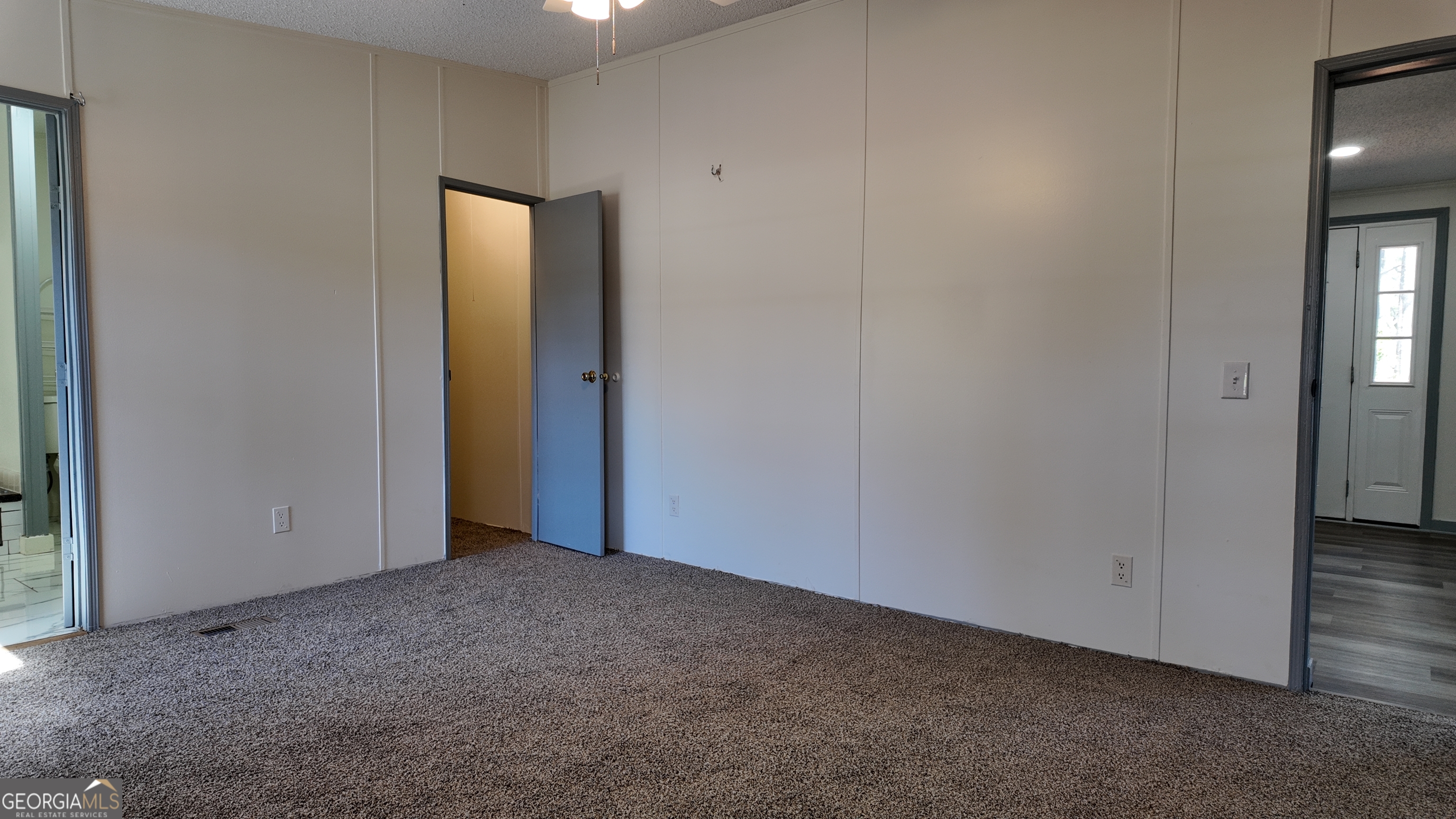 995 Highway 101 S Property Photo 25