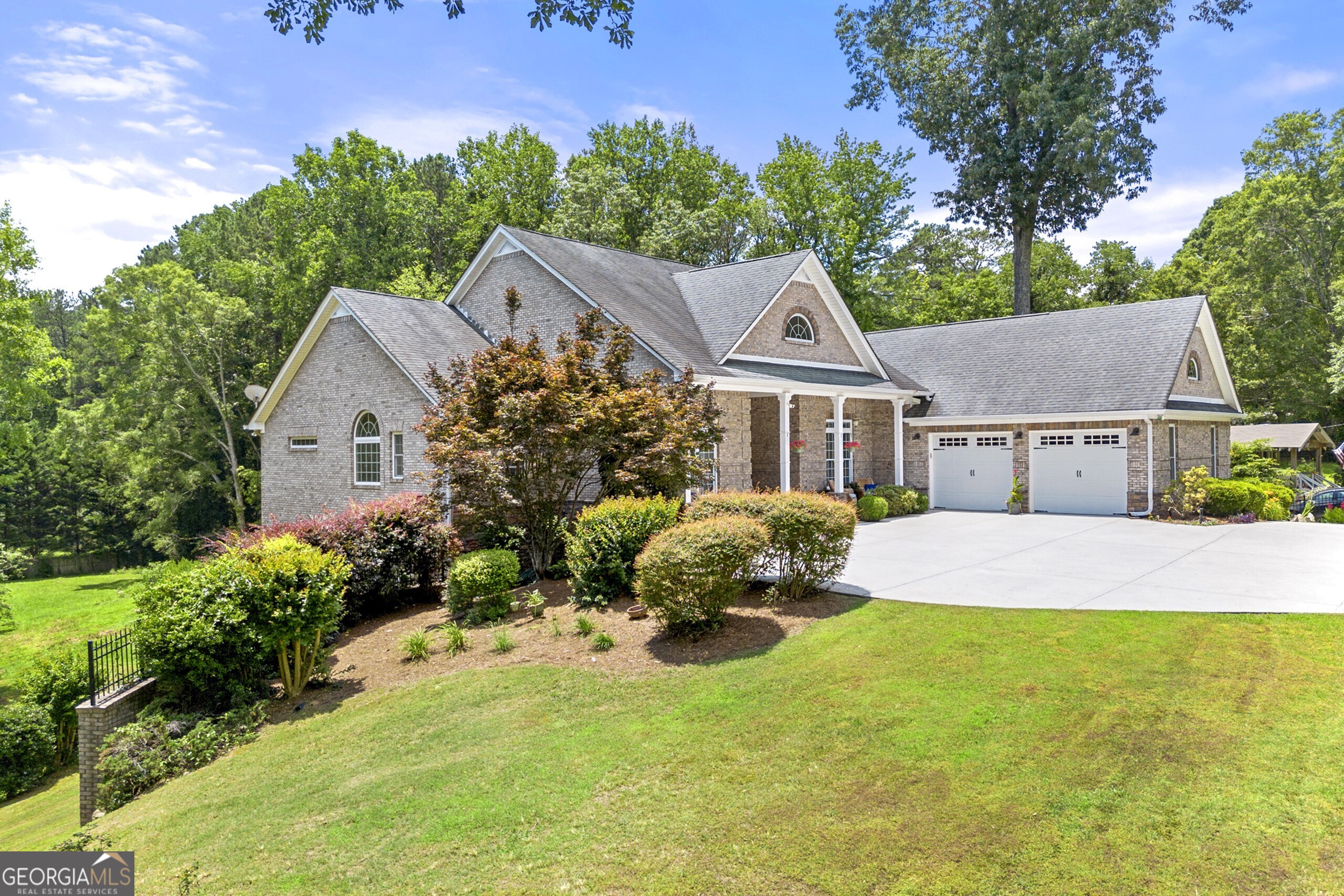 4829 Moon Road Property Photo 1