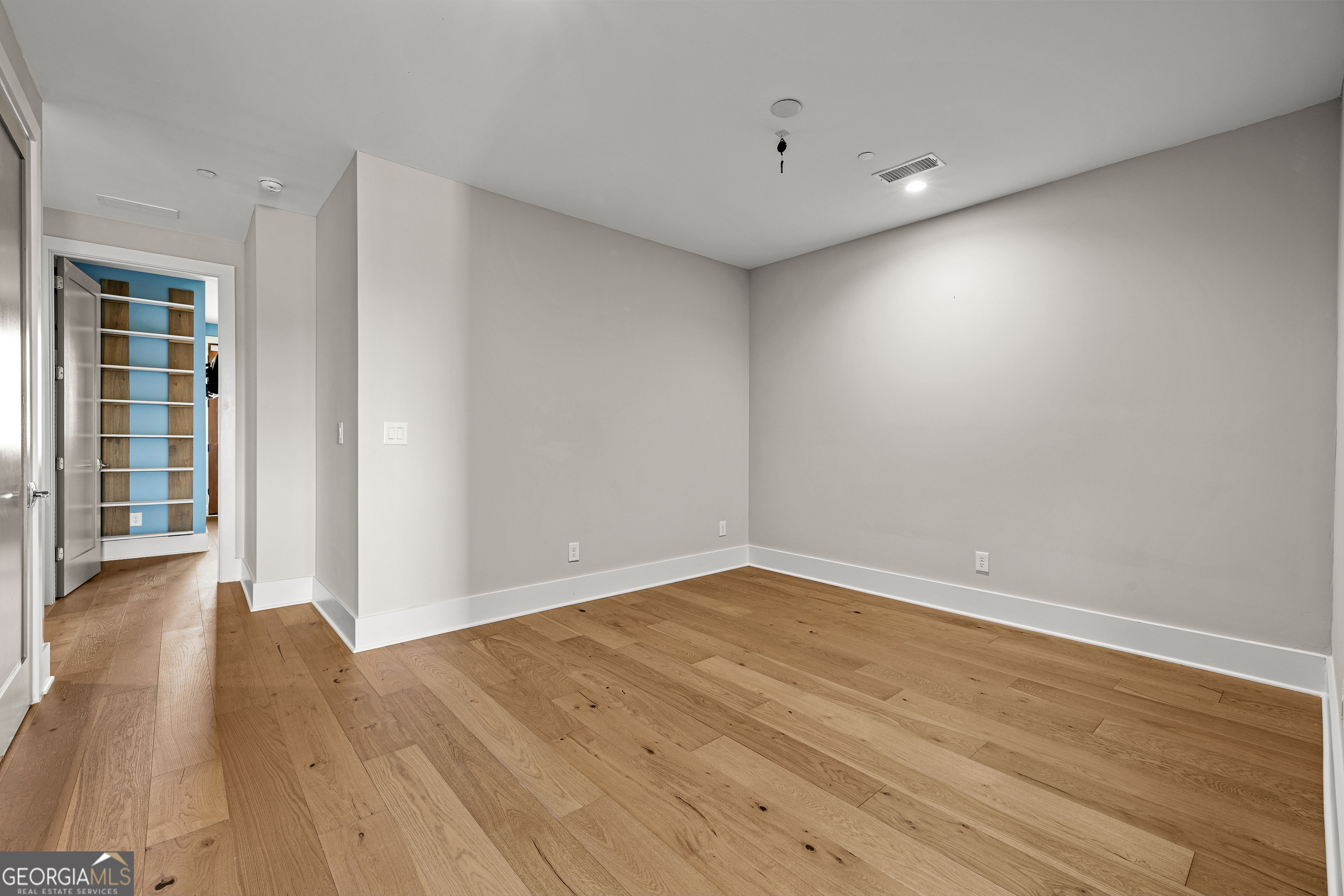 110 Glasgow Lane Property Photo 38