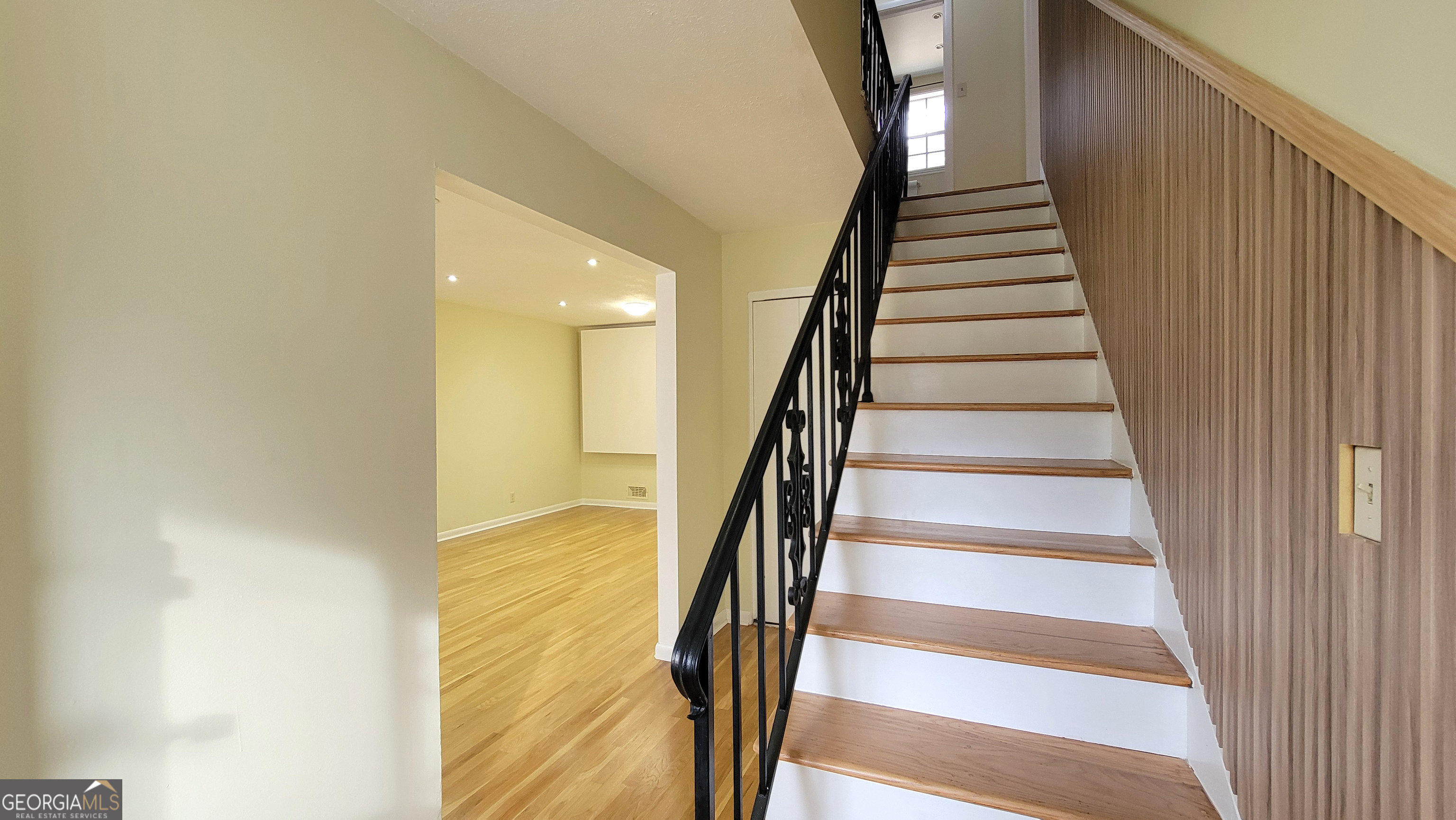 6418 Maddox Road Property Photo 2