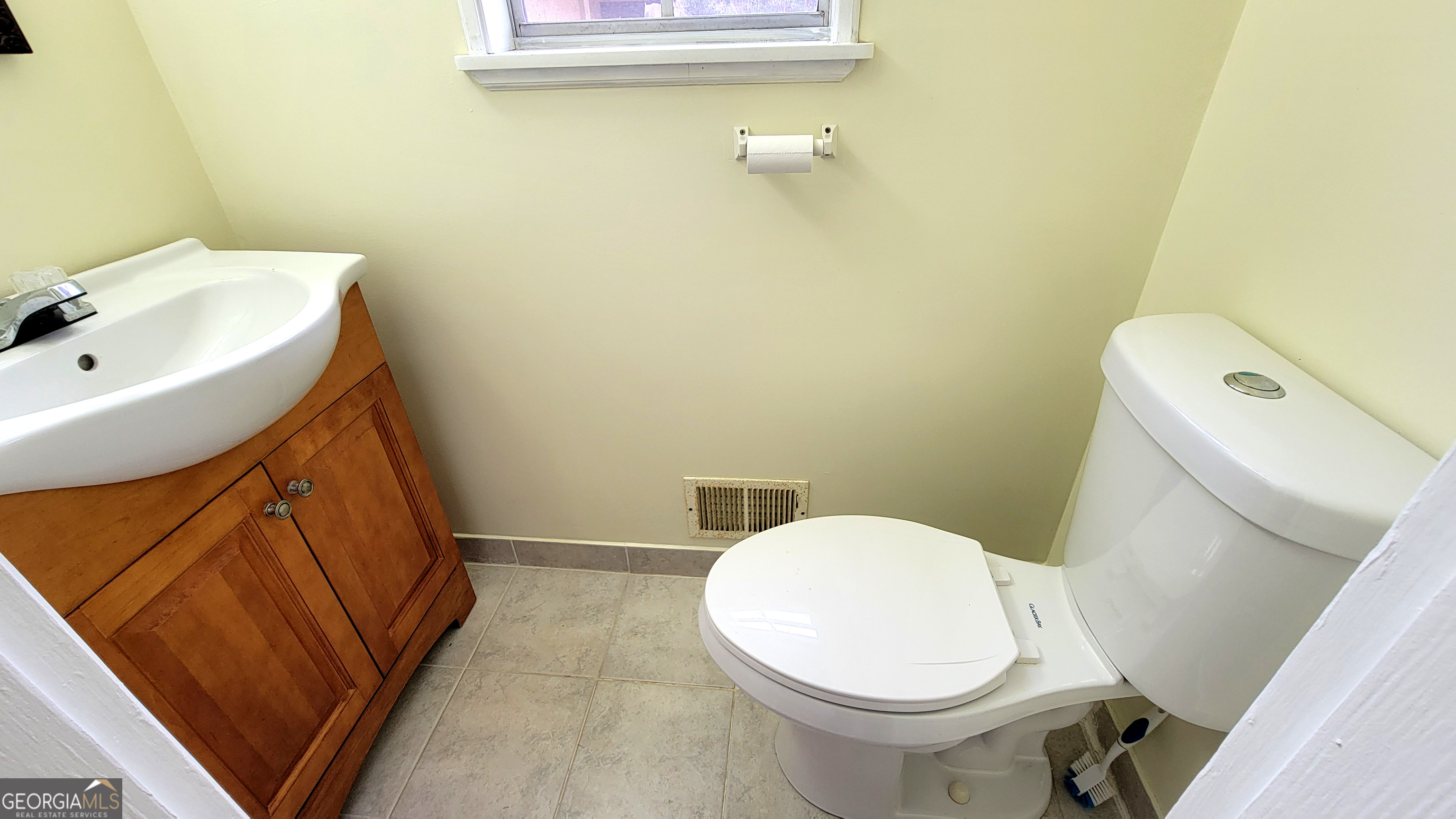 6418 Maddox Road Property Photo 8