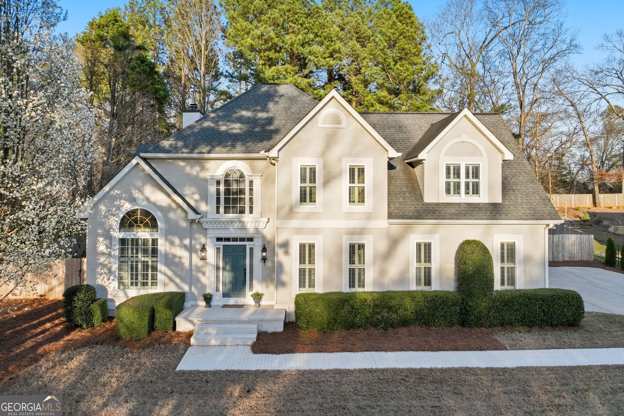 711 Chattahoochee Place Property Photo 2