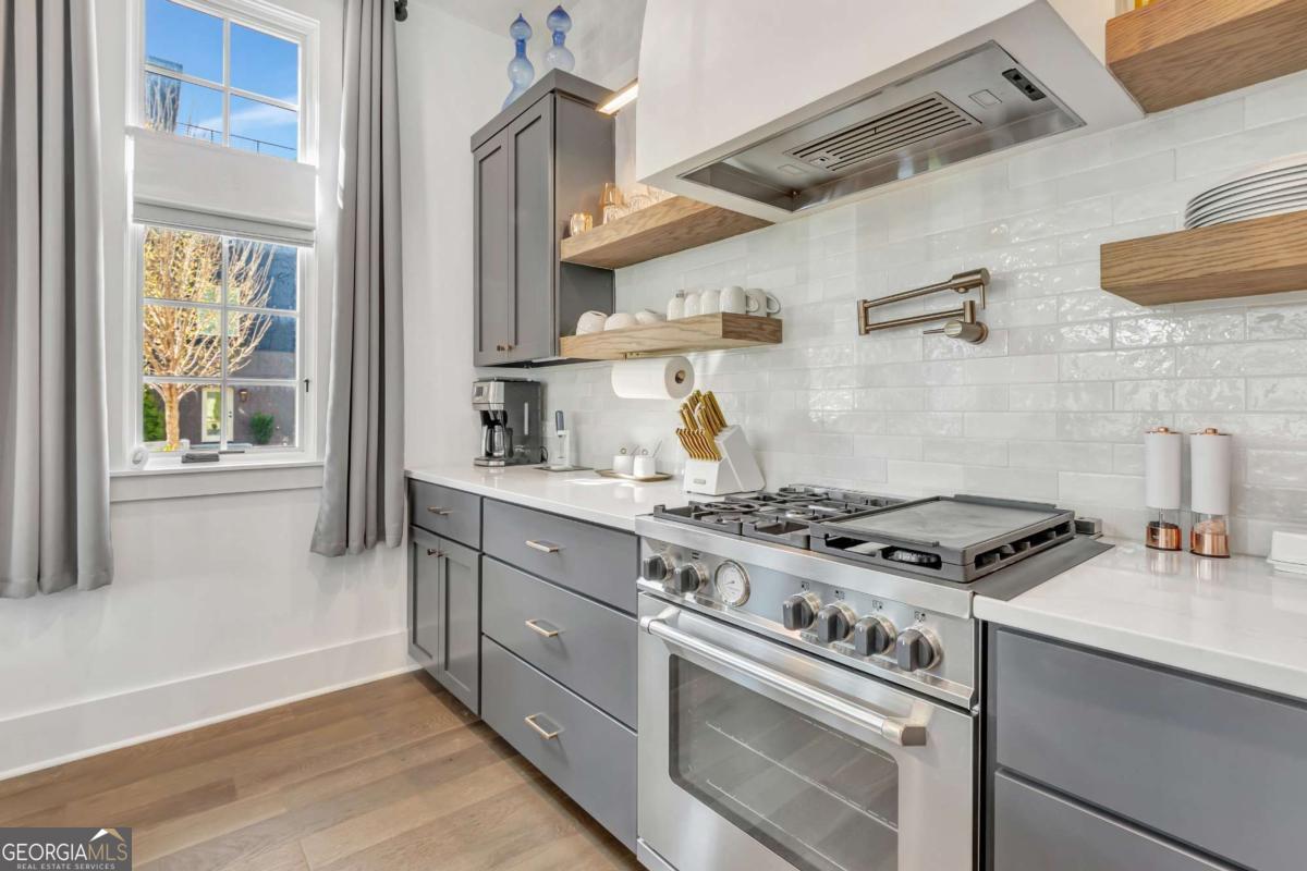 335 2nd Street Property Photo 14