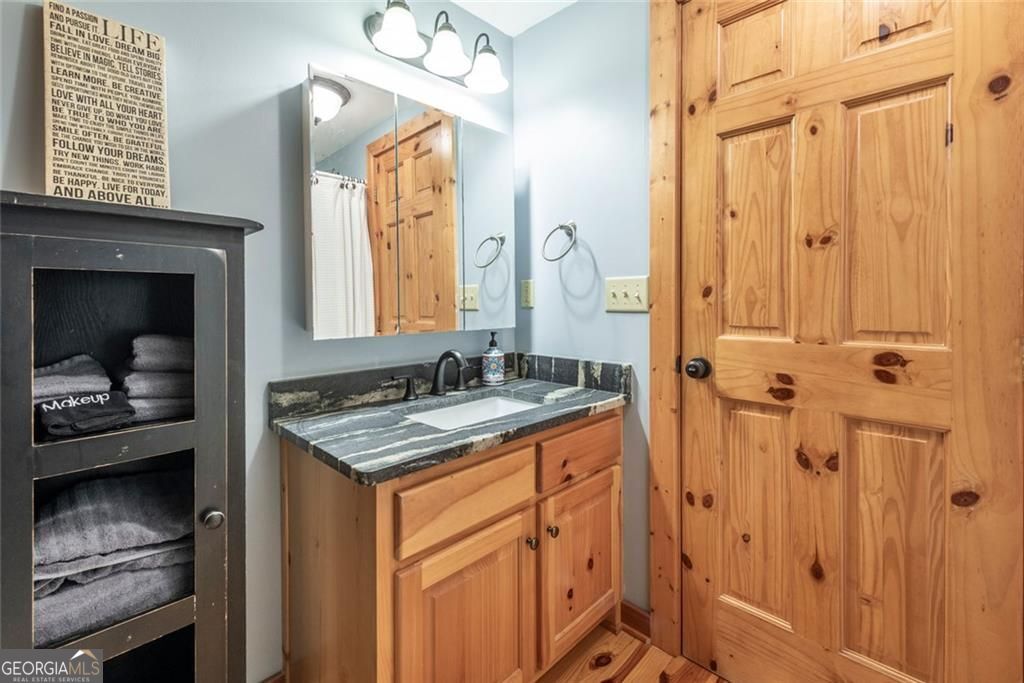 1328 Birch Lane Property Photo 17