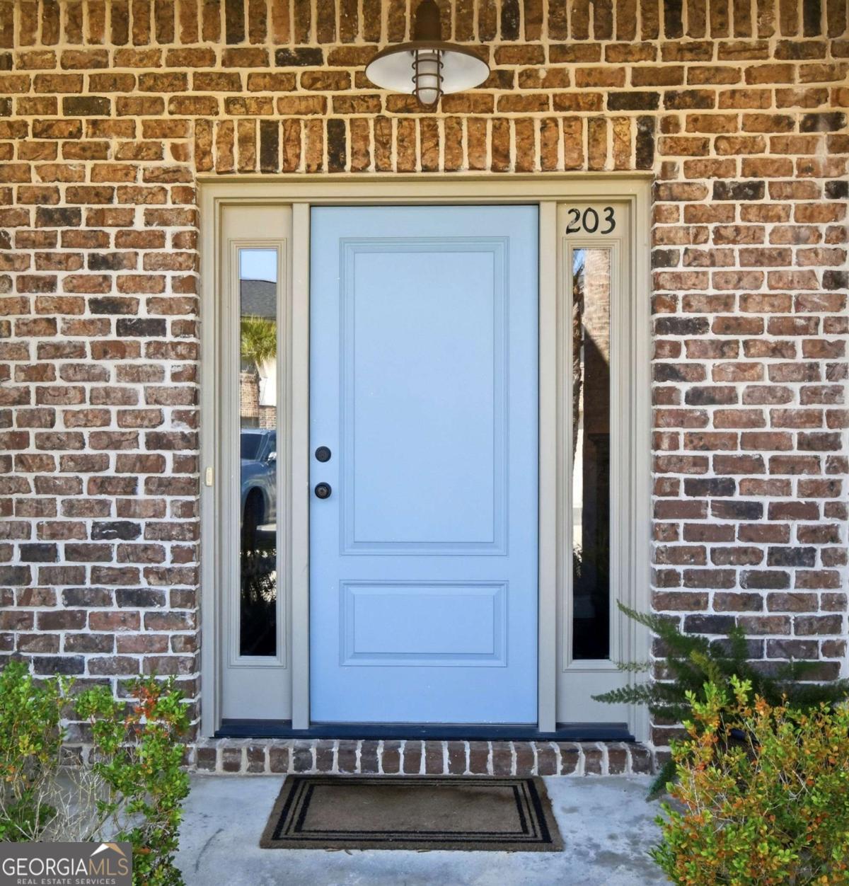 203 Mariners Circle Property Photo 2