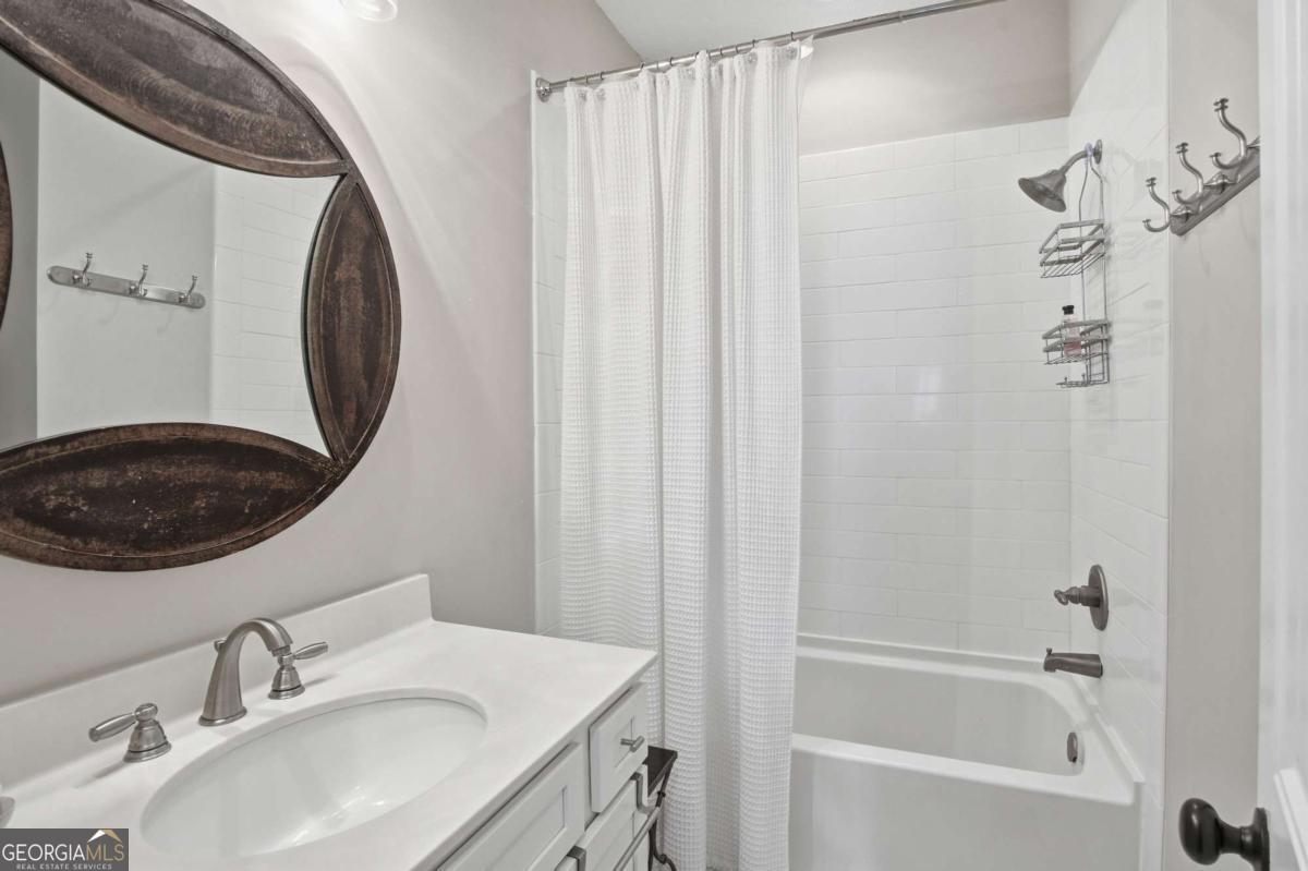 203 Mariners Circle Property Photo 27
