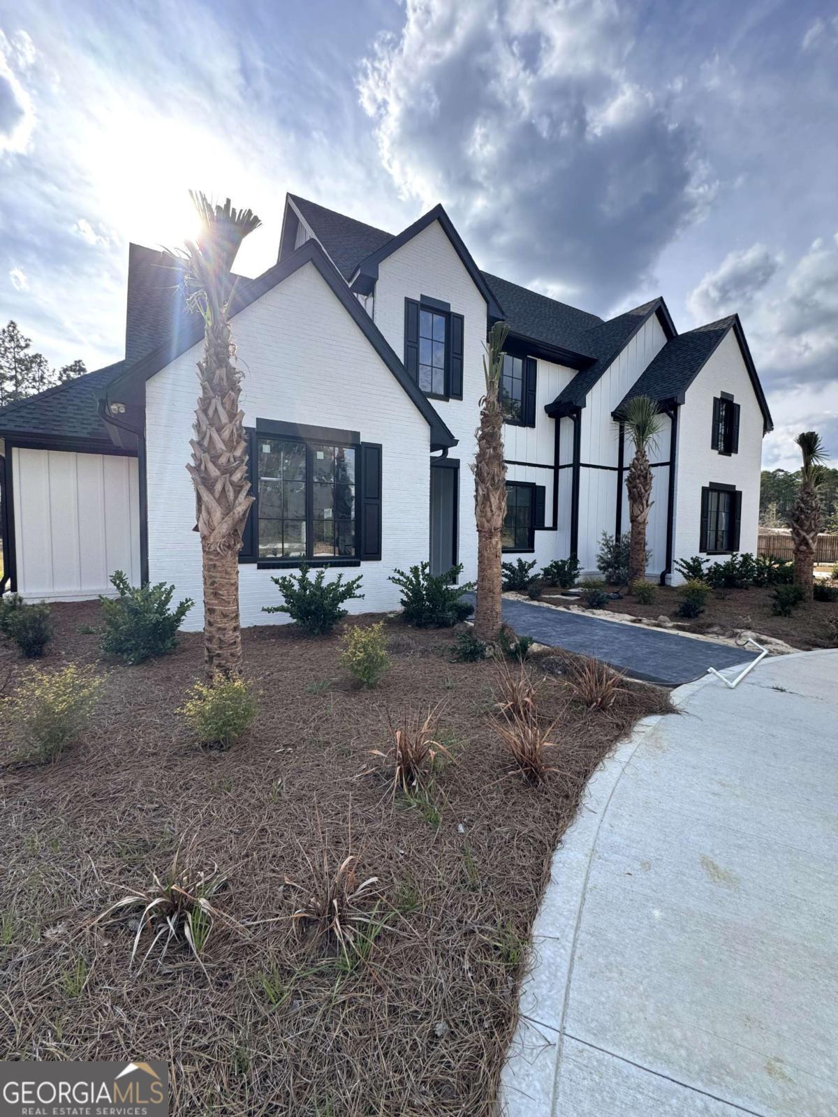 20 Club Drive Property Photo 3