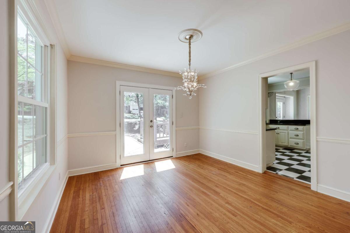 490 Mcwhorter Drive Property Photo 10