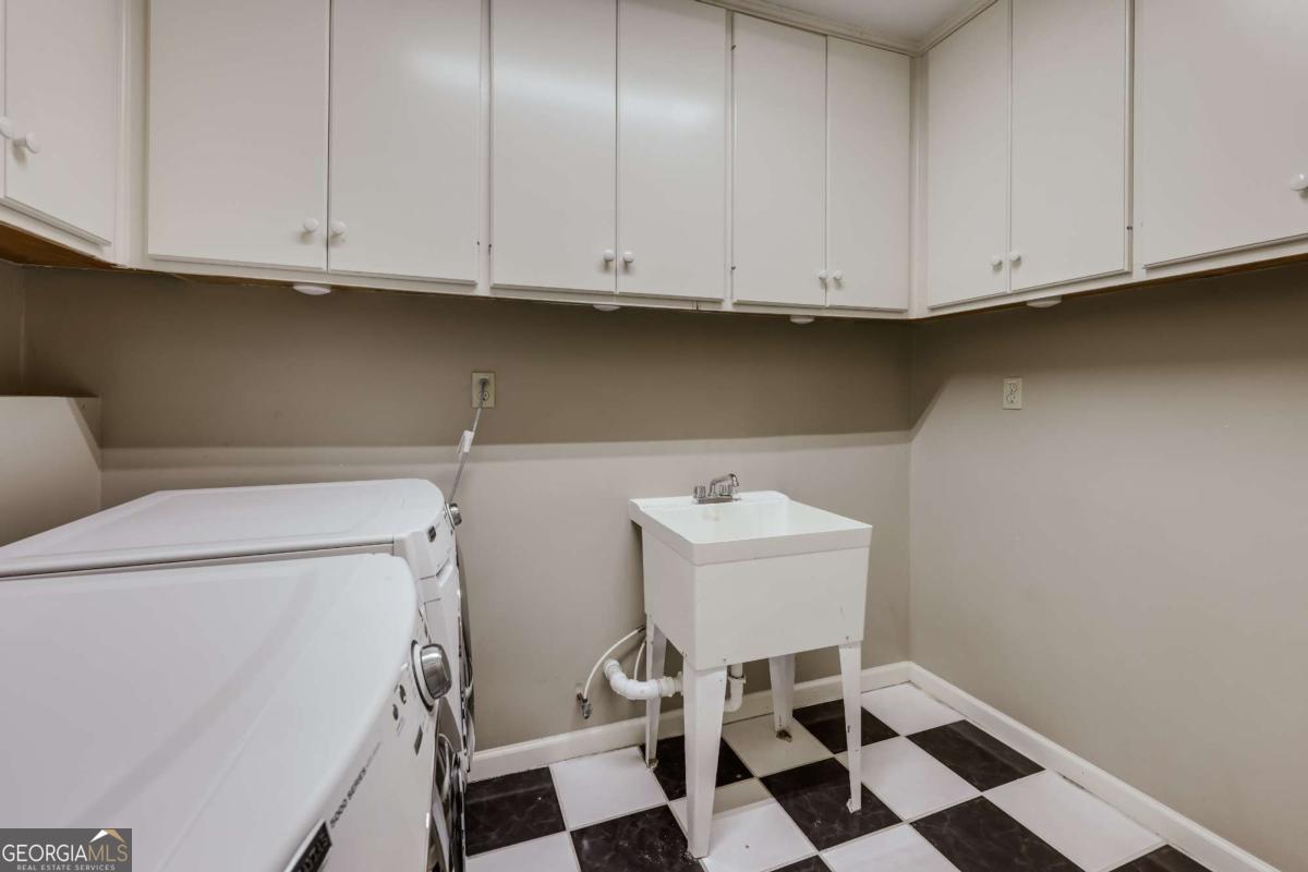 490 Mcwhorter Drive Property Photo 20