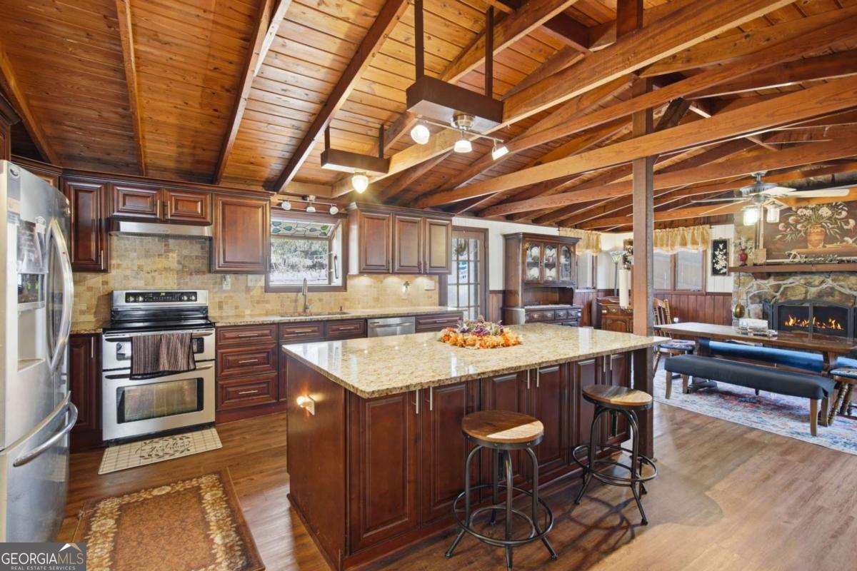 6010 Pilgrim Point Circle Property Photo 6