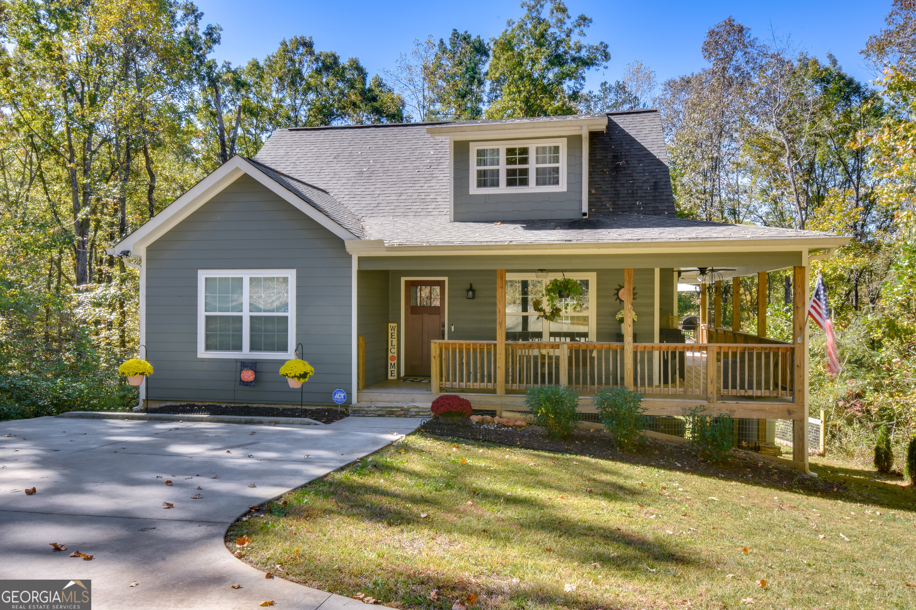 6035 Yellow Creek Road Property Photo 1
