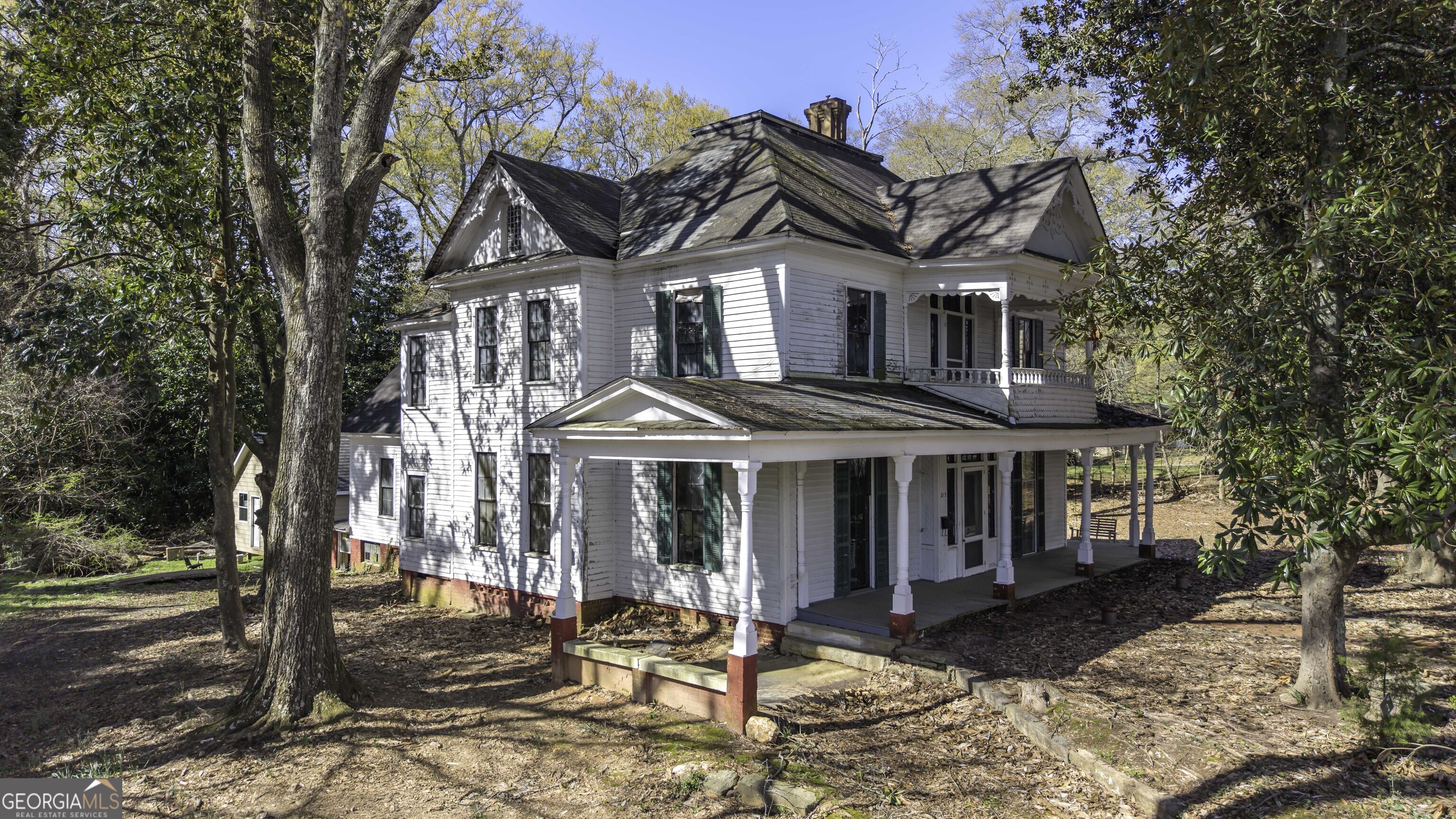 215 West Avenue Property Photo 2