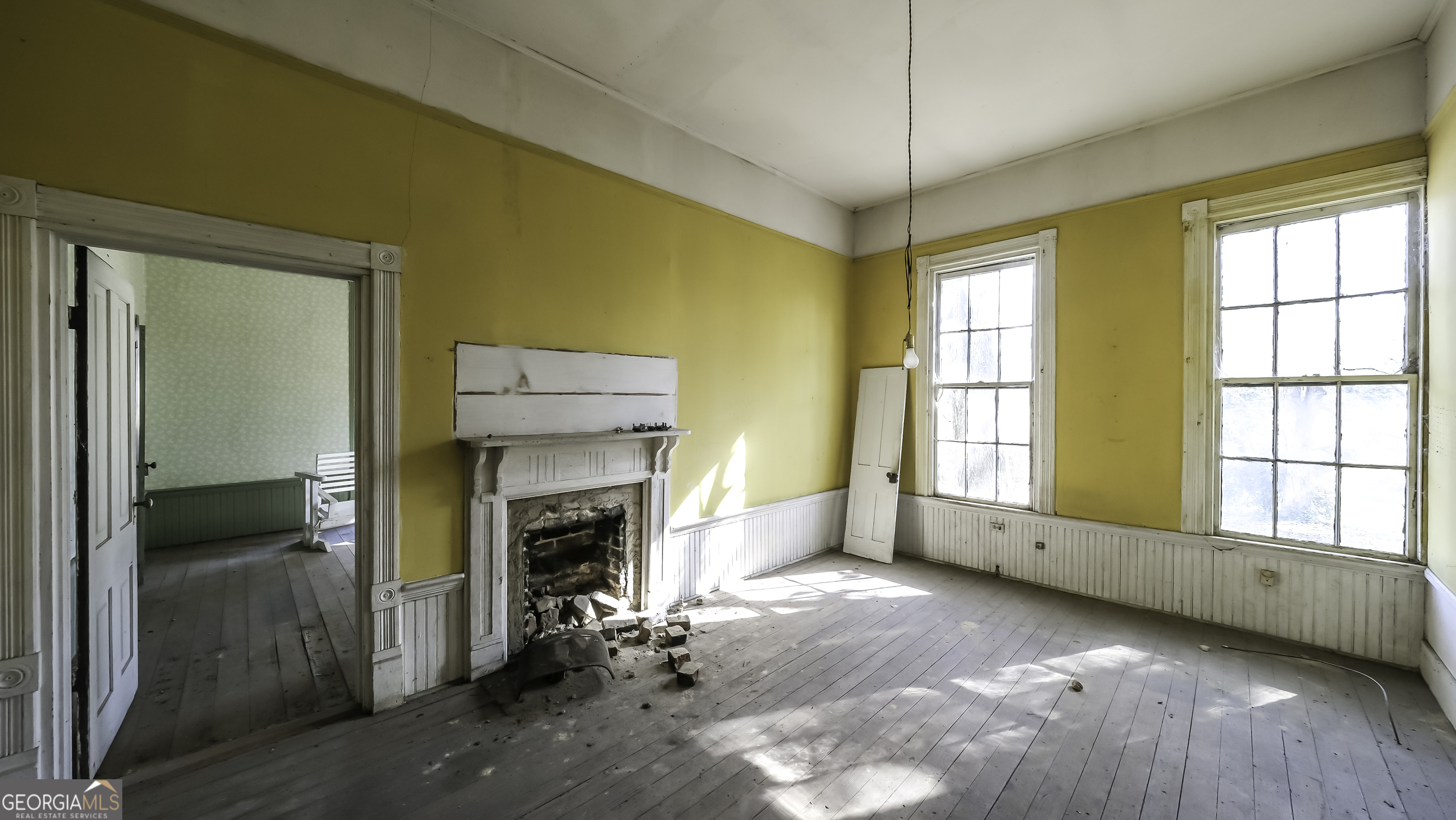 215 West Avenue Property Photo 19