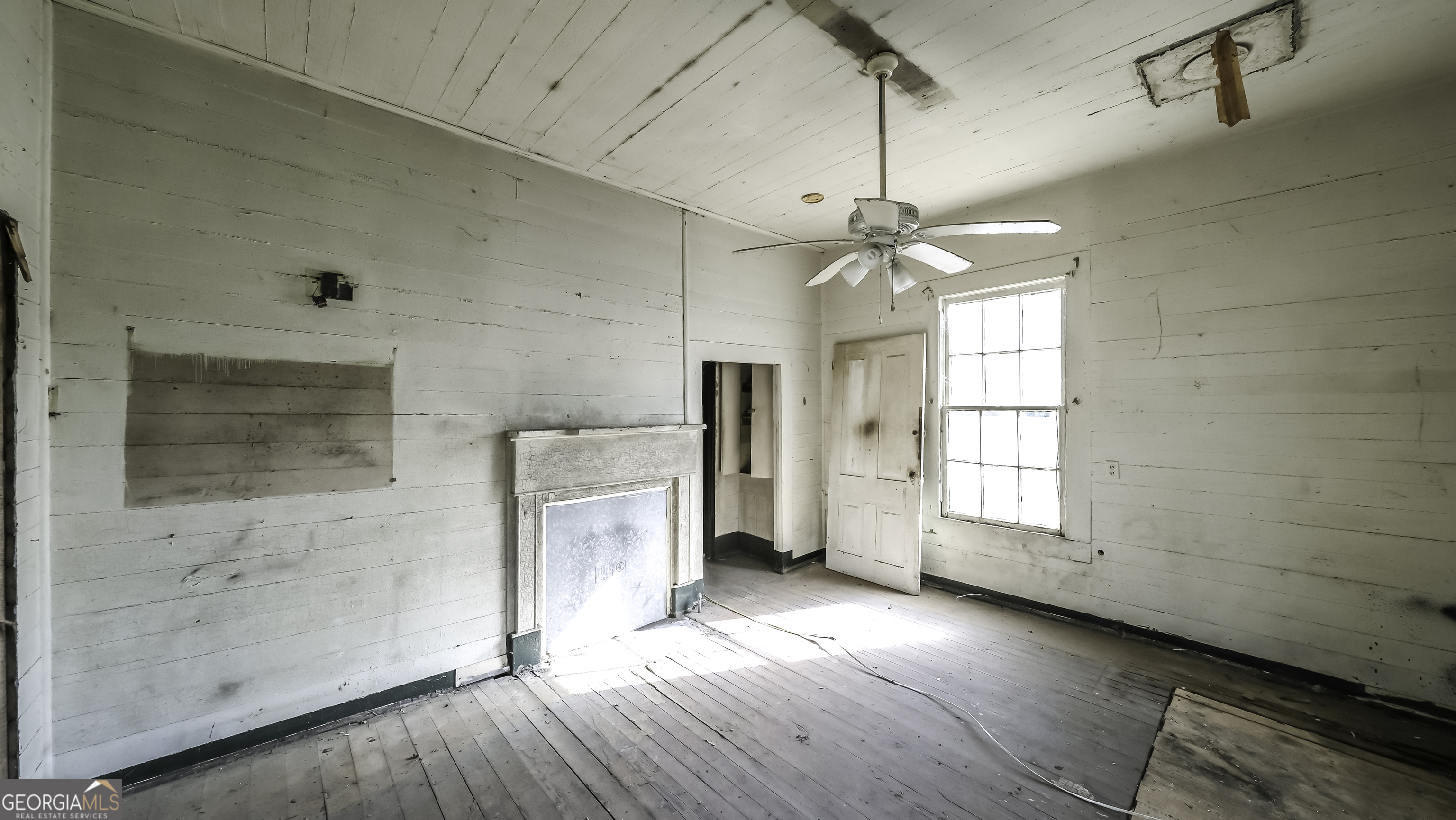 215 West Avenue Property Photo 21