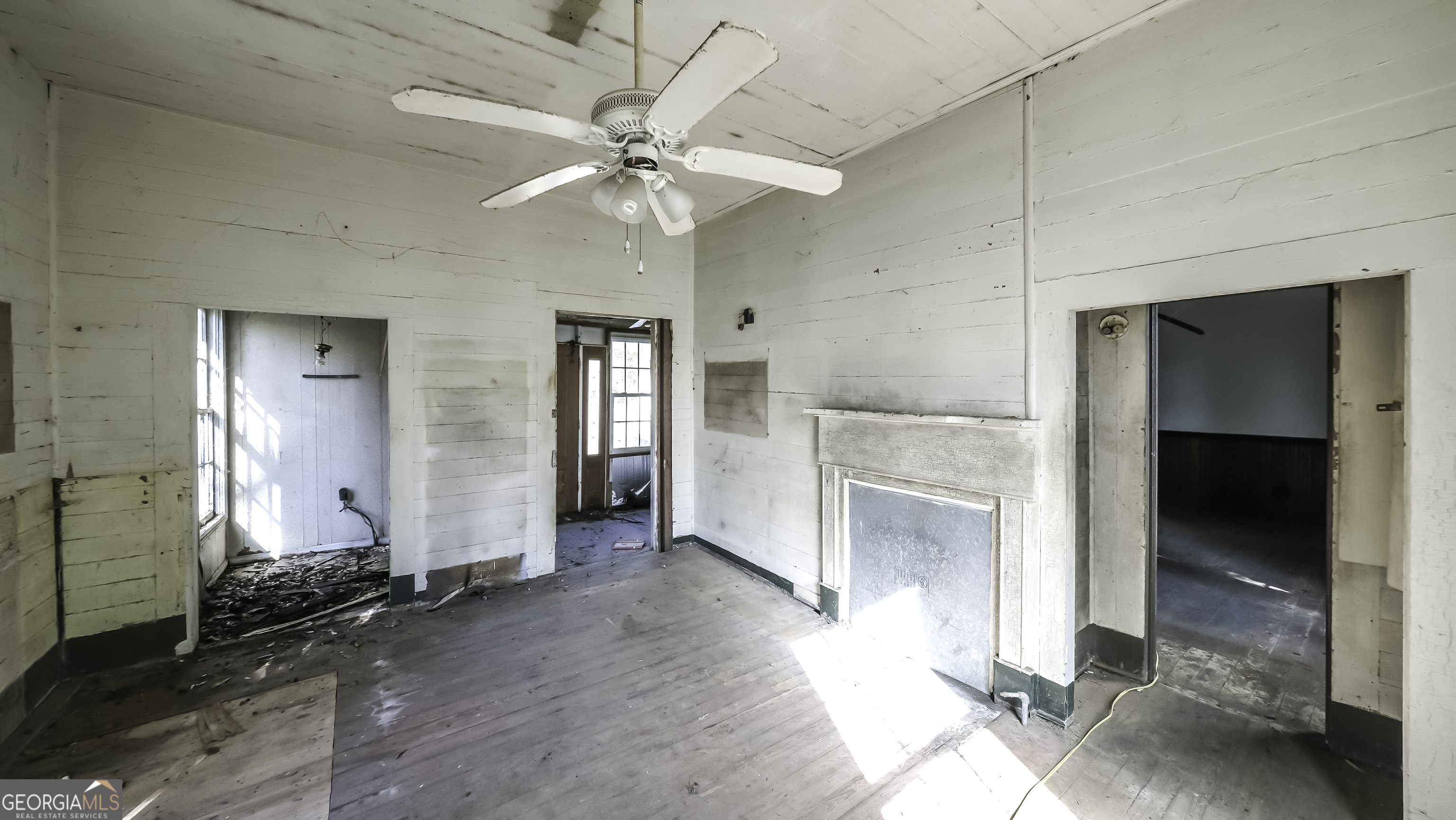 215 West Avenue Property Photo 22