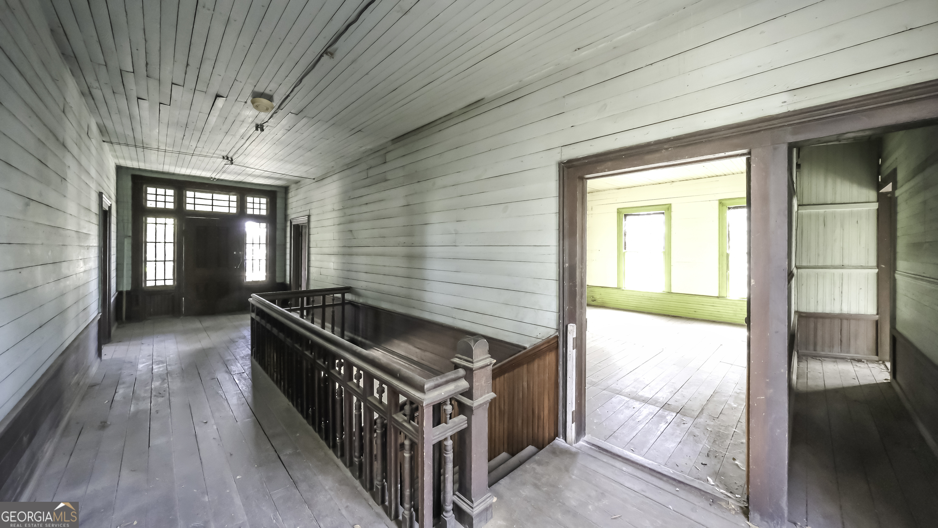 215 West Avenue Property Photo 45