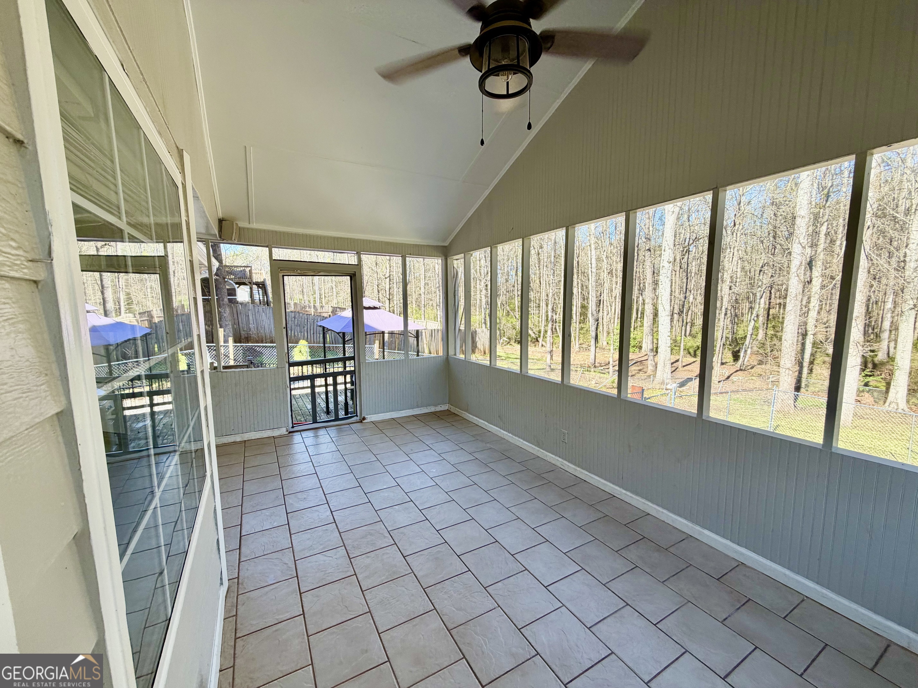 130 Lakefront Drive Property Photo 16
