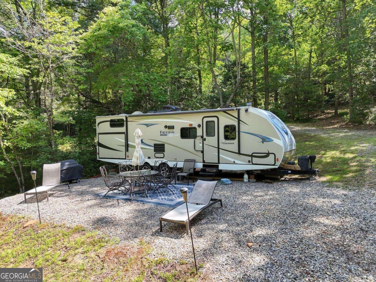 184 Whisper Cove Property Photo 16