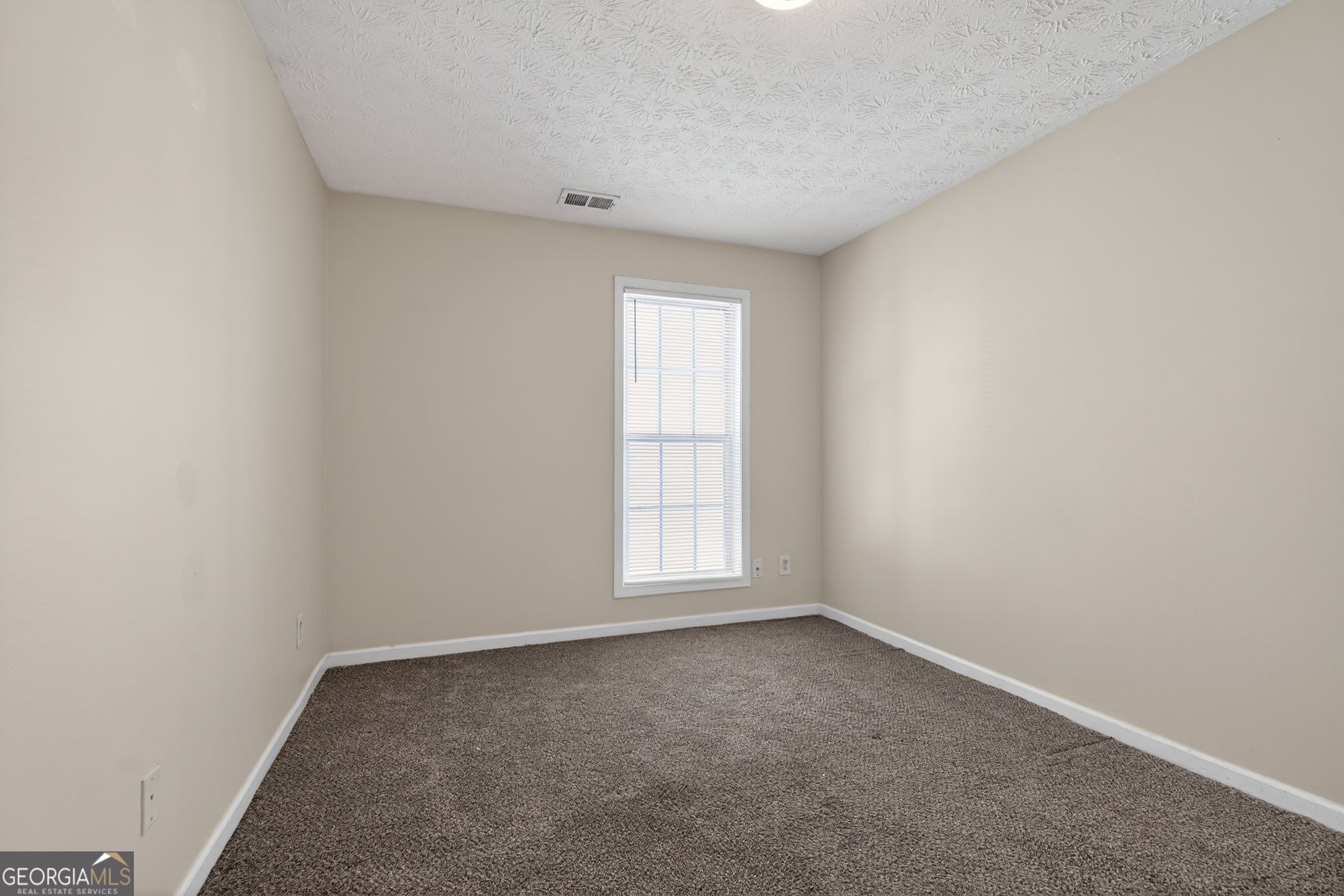 3885 Riverside Parkway Property Photo 15