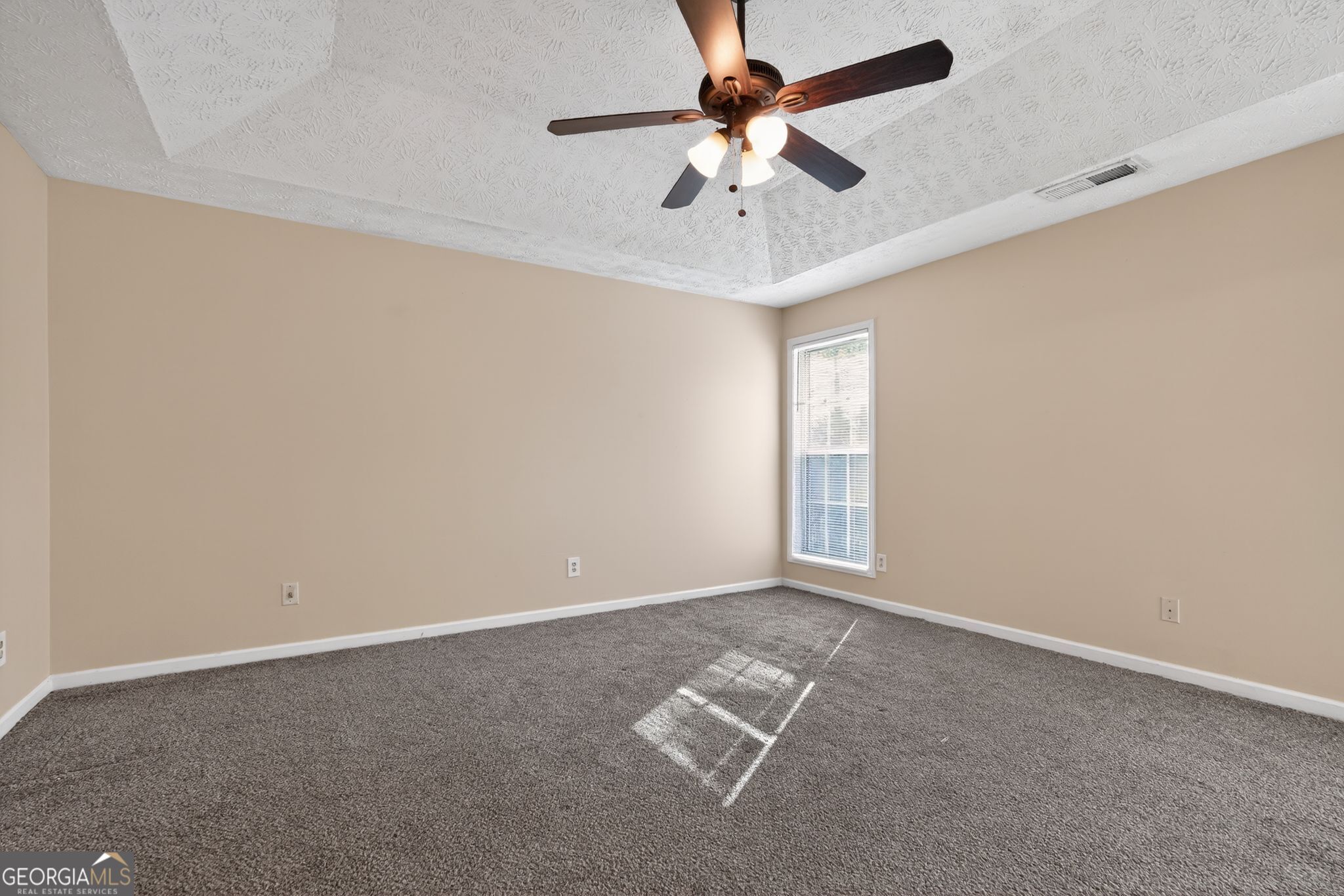 3885 Riverside Parkway Property Photo 16