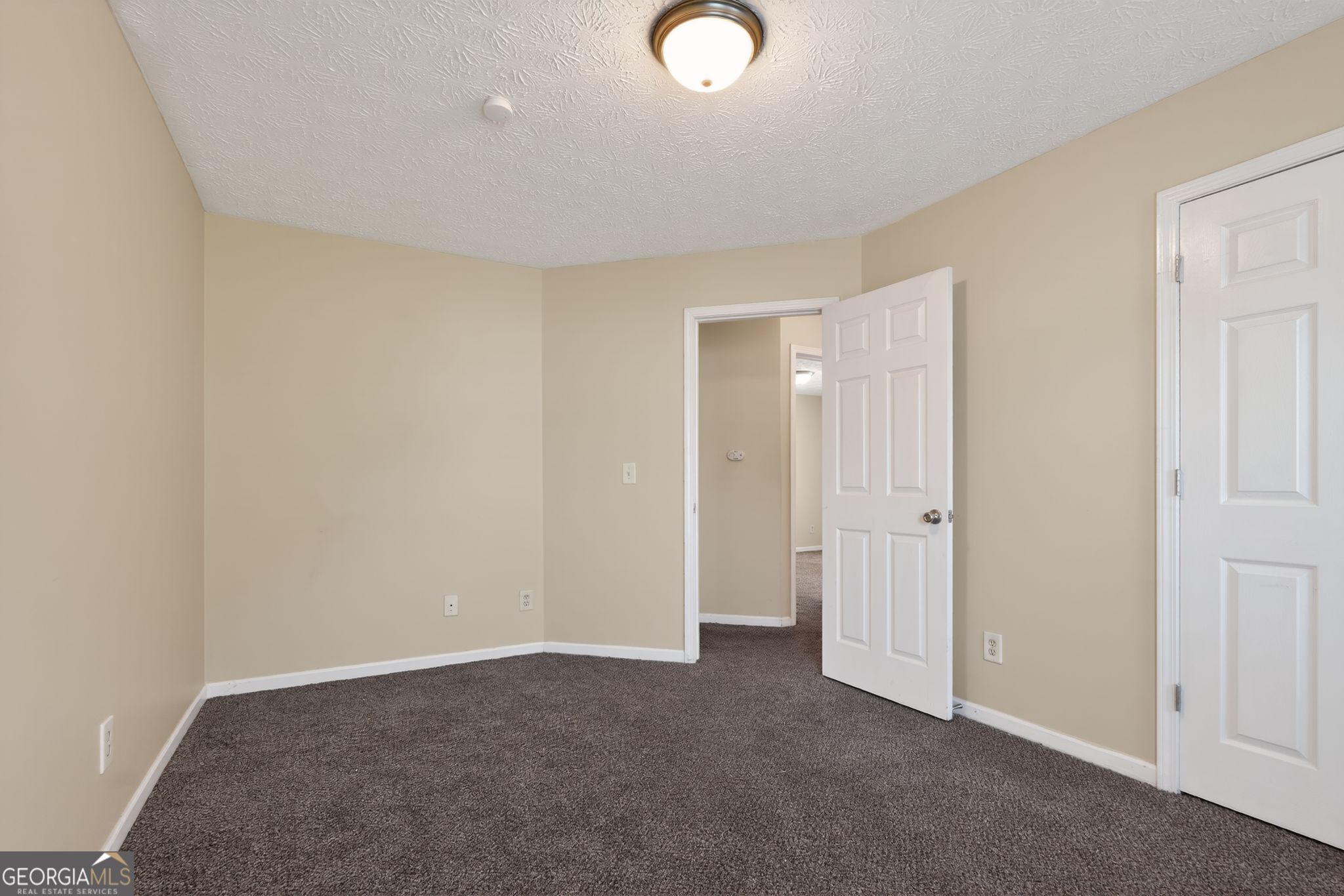 3885 Riverside Parkway Property Photo 23