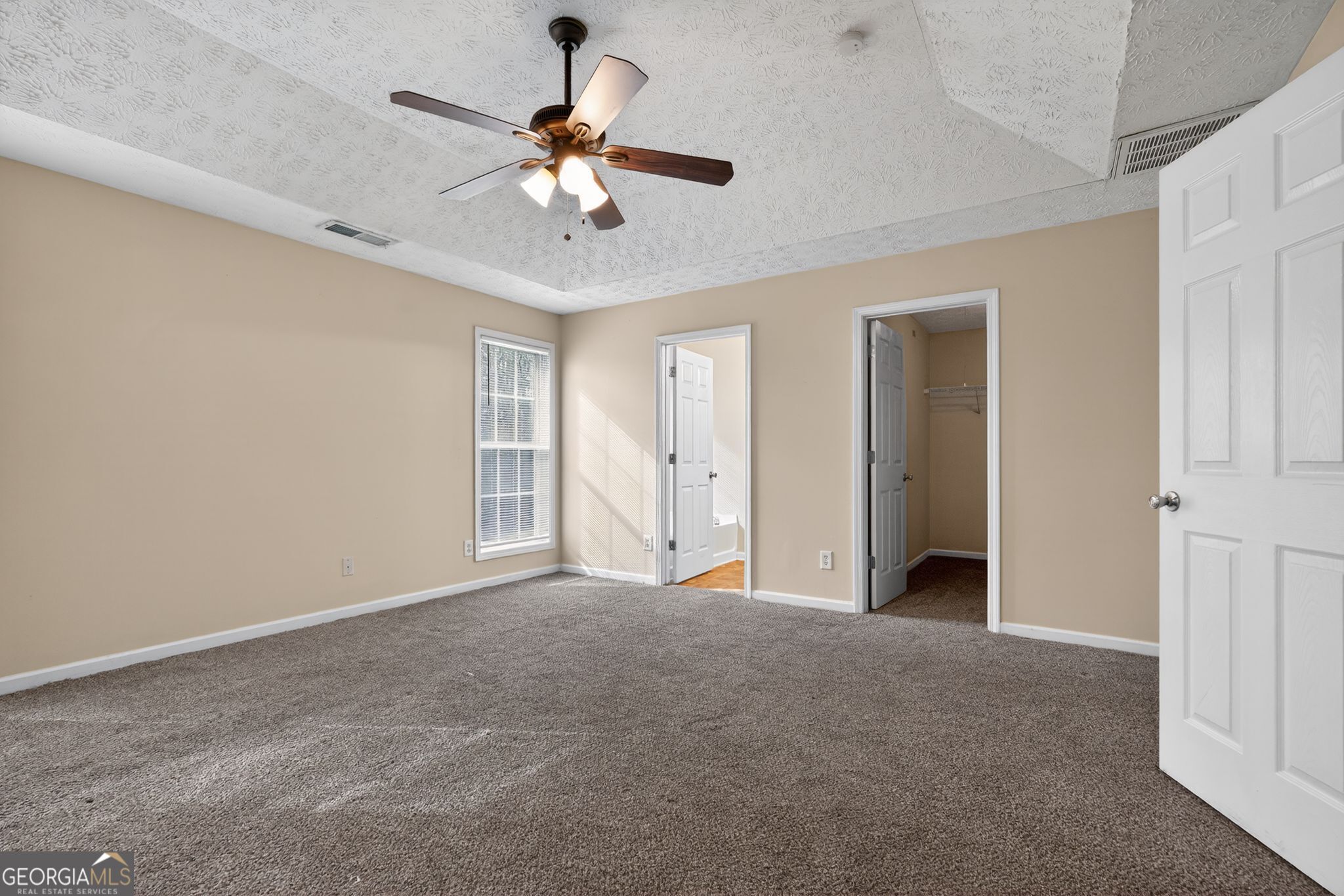 3885 Riverside Parkway Property Photo 25
