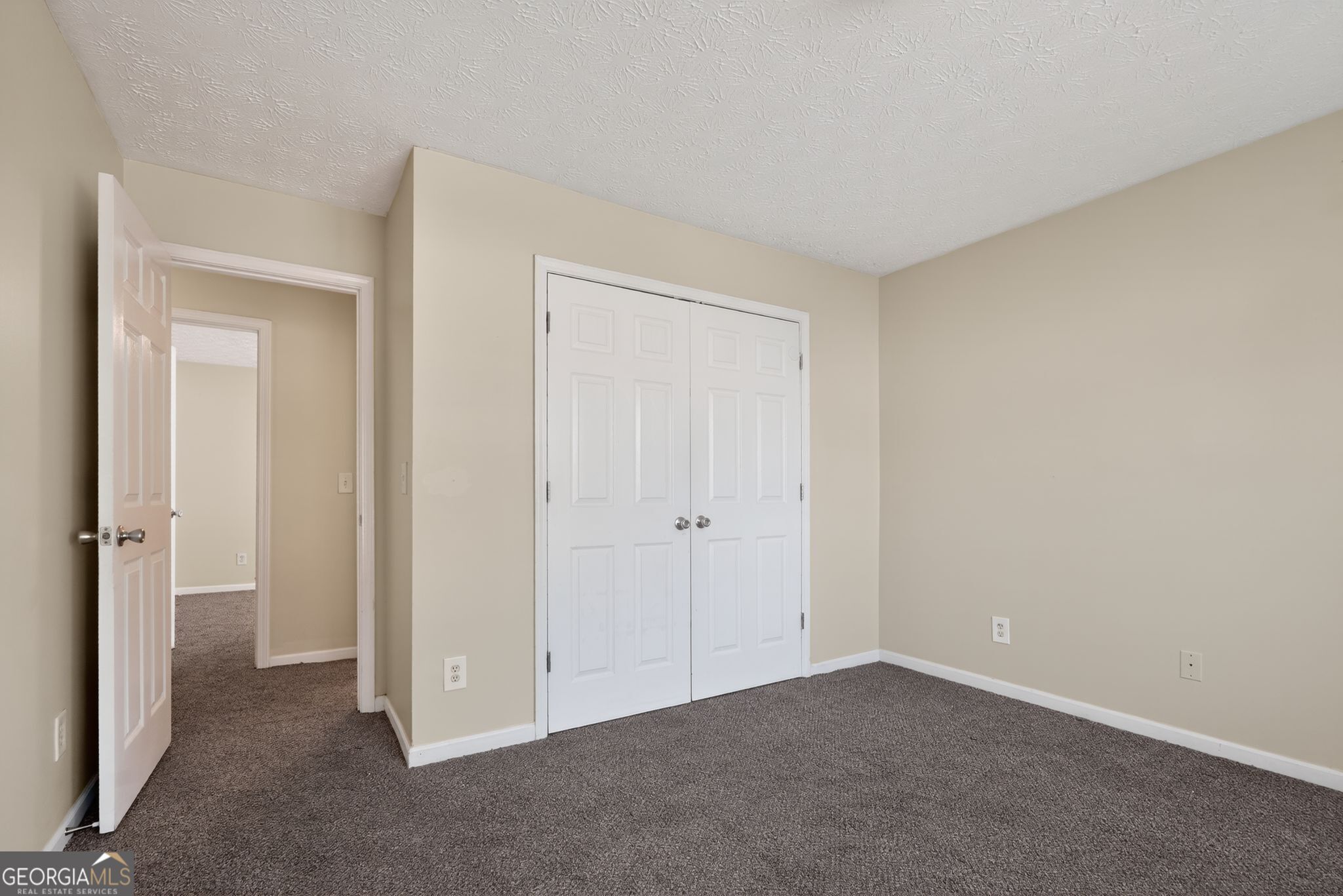 3885 Riverside Parkway Property Photo 28