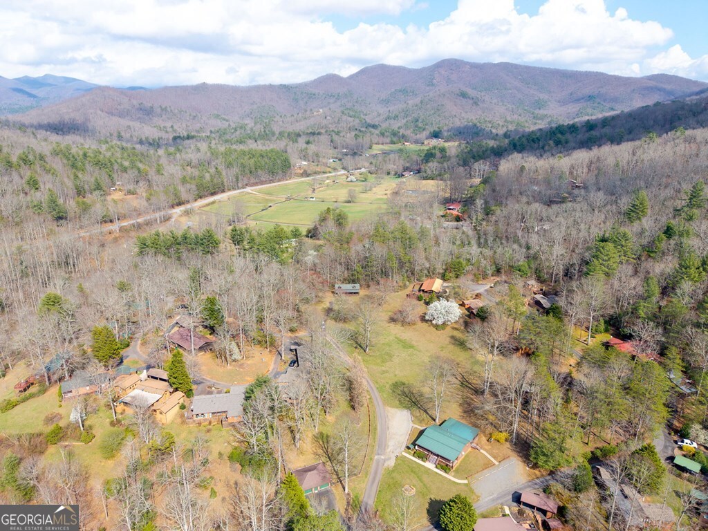 1852 Deer Run Circle Property Photo 32