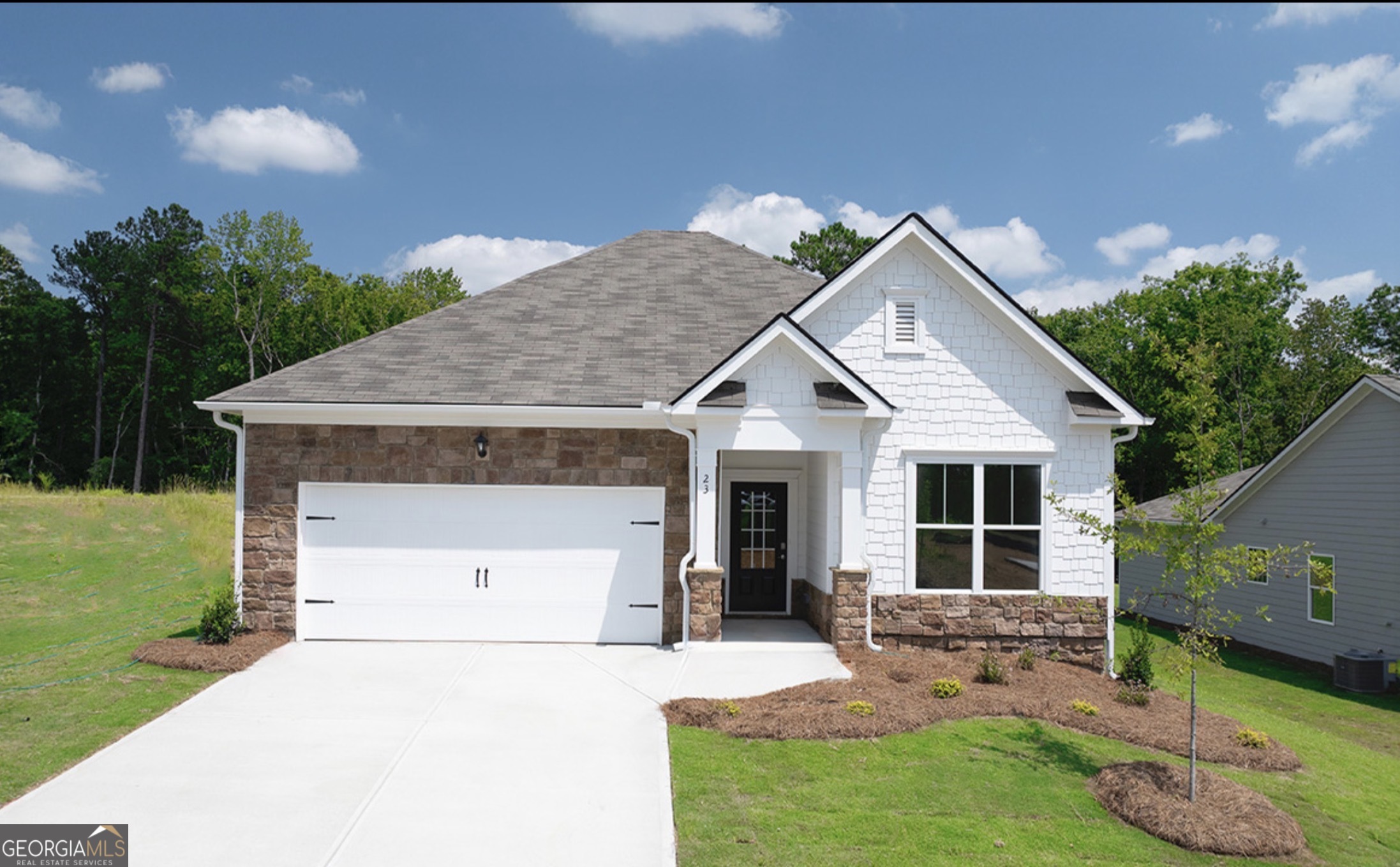 11 Majestic Oak Circle Property Photo 1