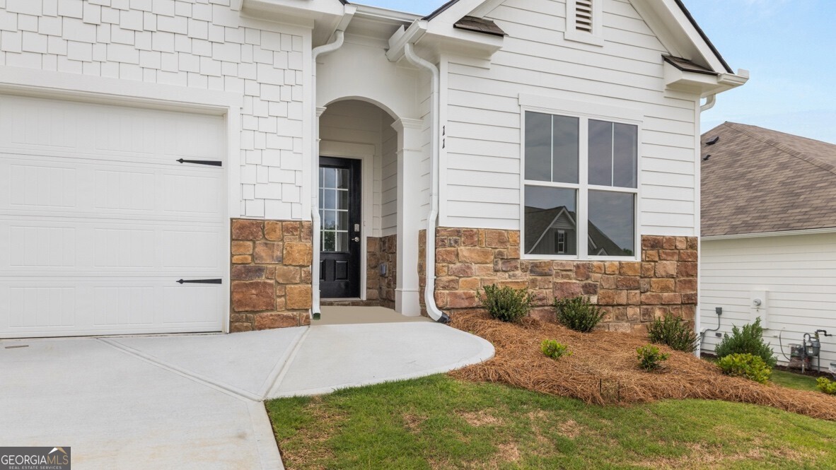 11 Majestic Oak Circle Property Photo 4