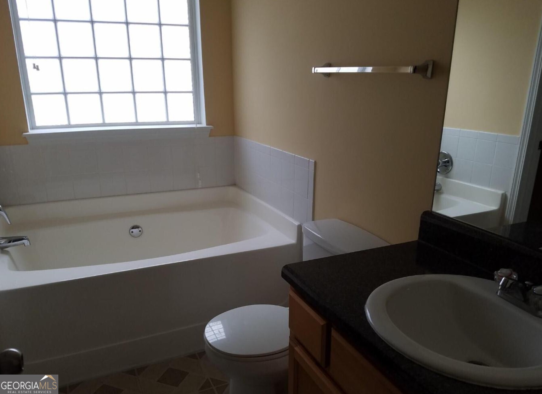 7777 Newbury Drive Property Photo 4