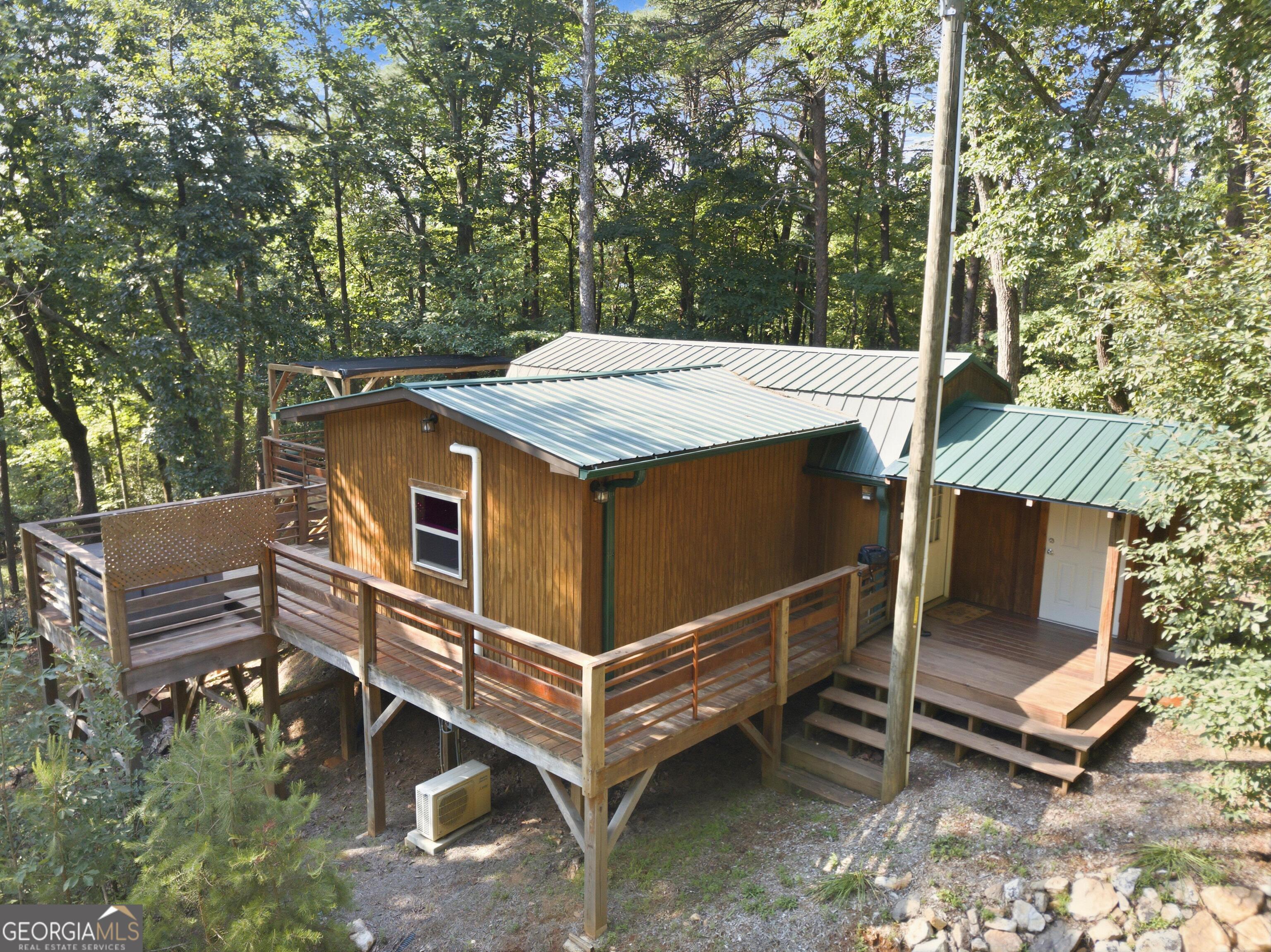 225 Overlook Circle Property Photo 1