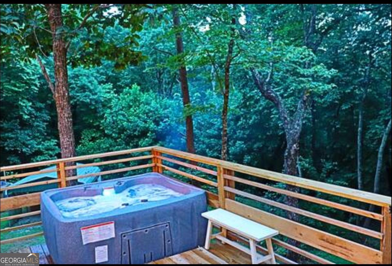 225 Overlook Circle Property Photo 27