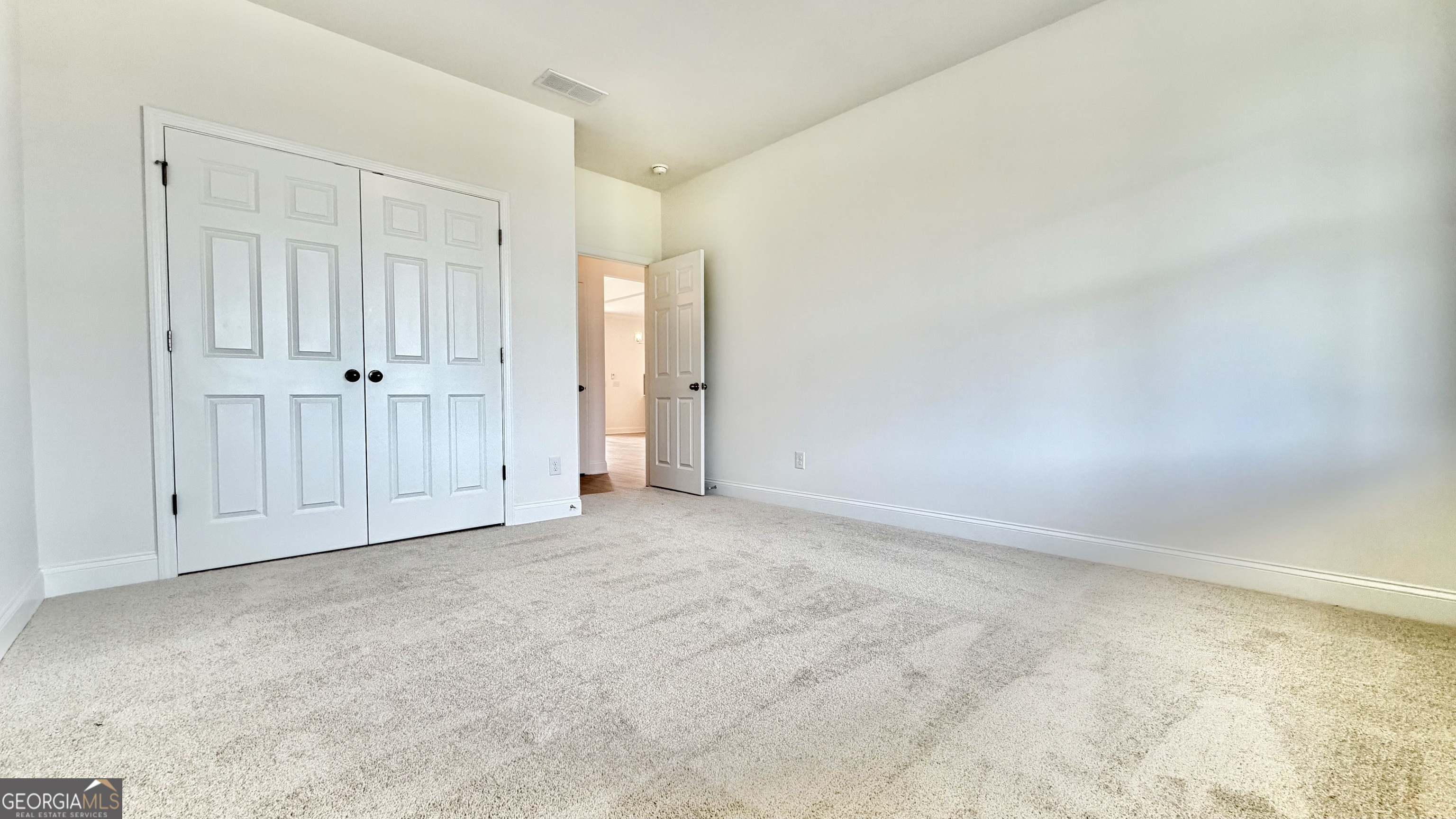 507 Grand Wehunt Drive Property Photo 13