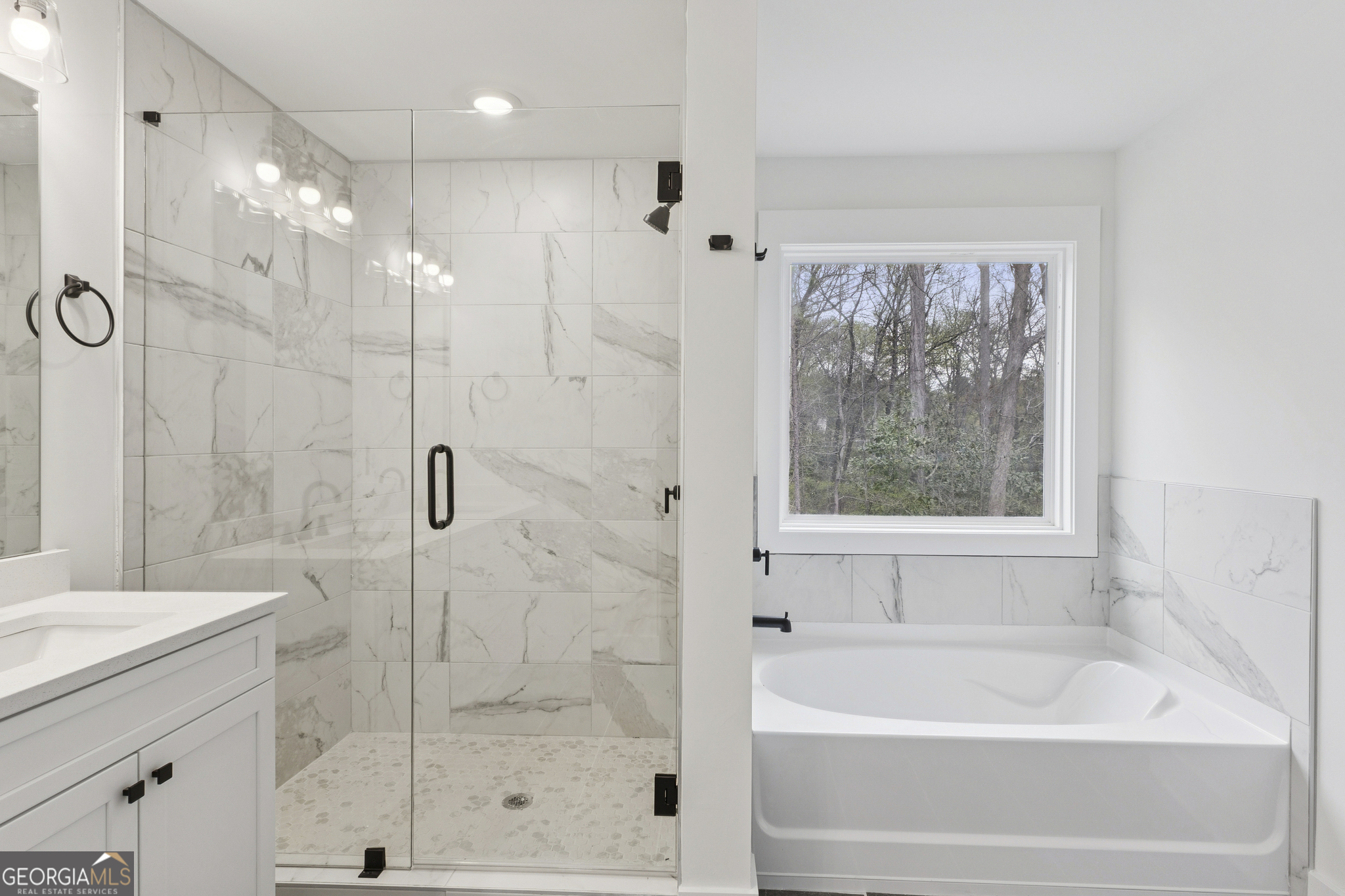 2645 Mills Bend Property Photo 9
