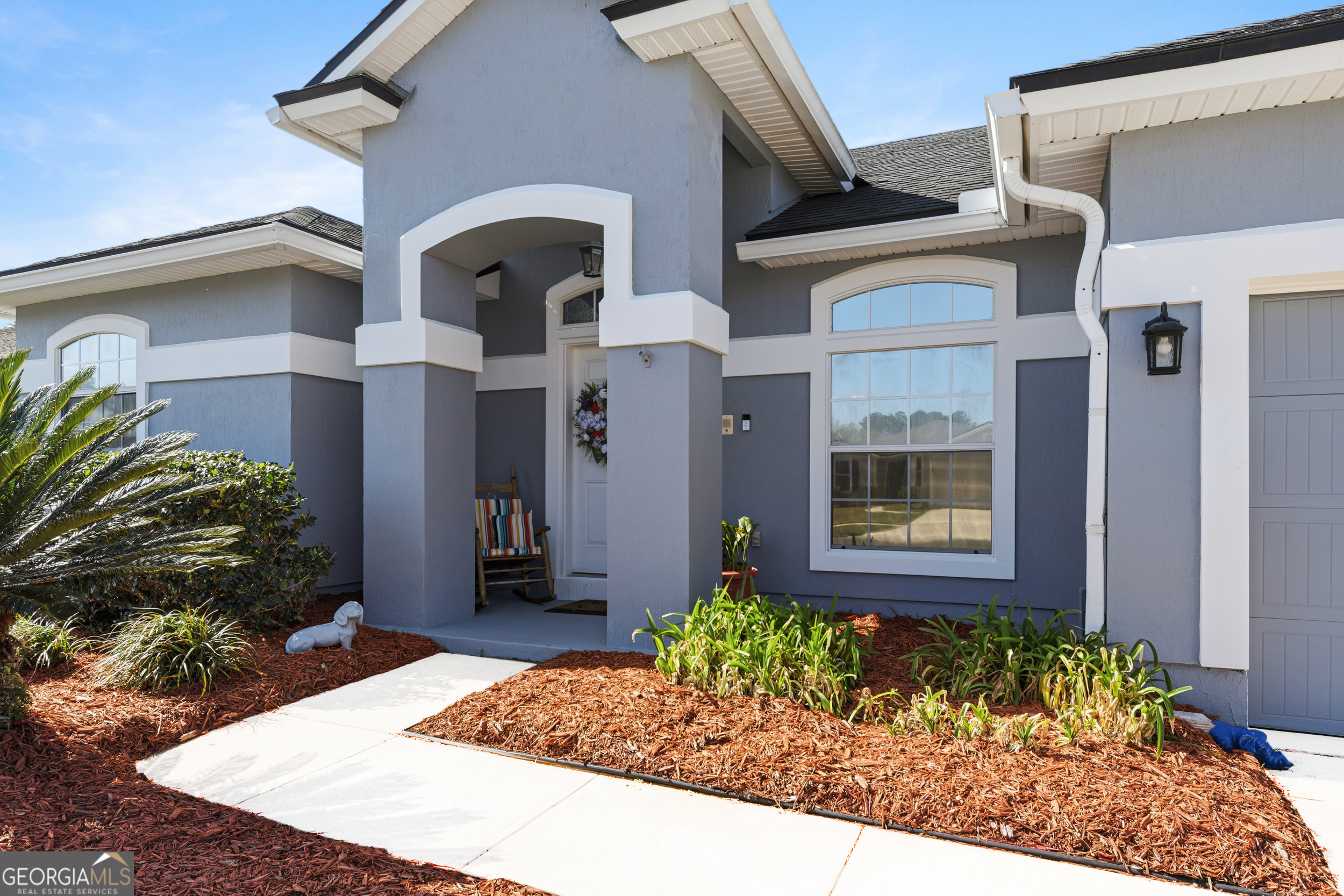 45095 Dutton Way Property Photo 3