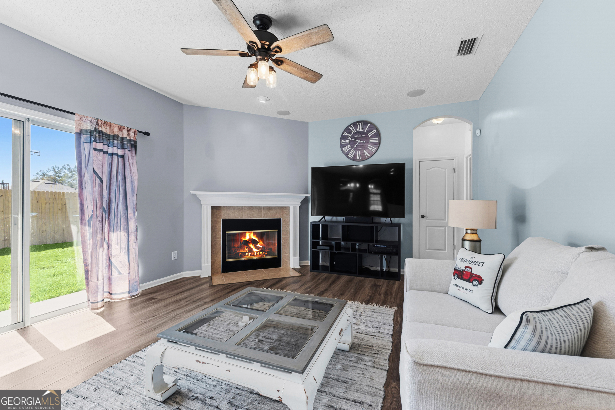 45095 Dutton Way Property Photo 19