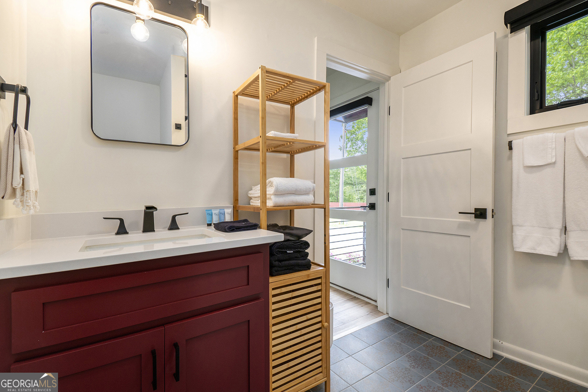 834 Lower Bell Creek Road Property Photo 16