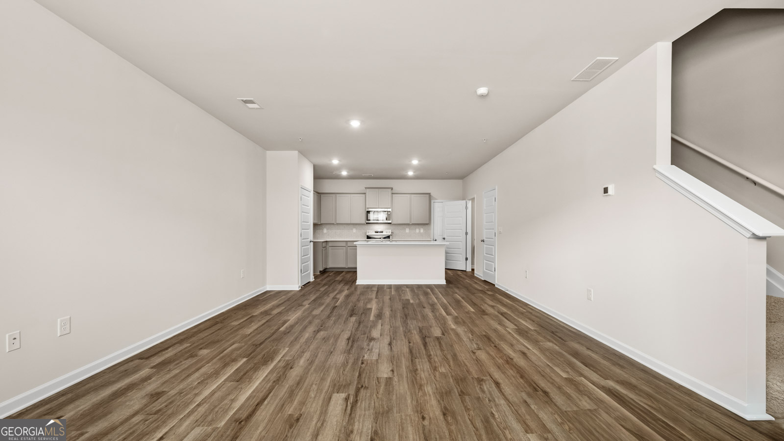 408 Reflection Drive Property Photo 13