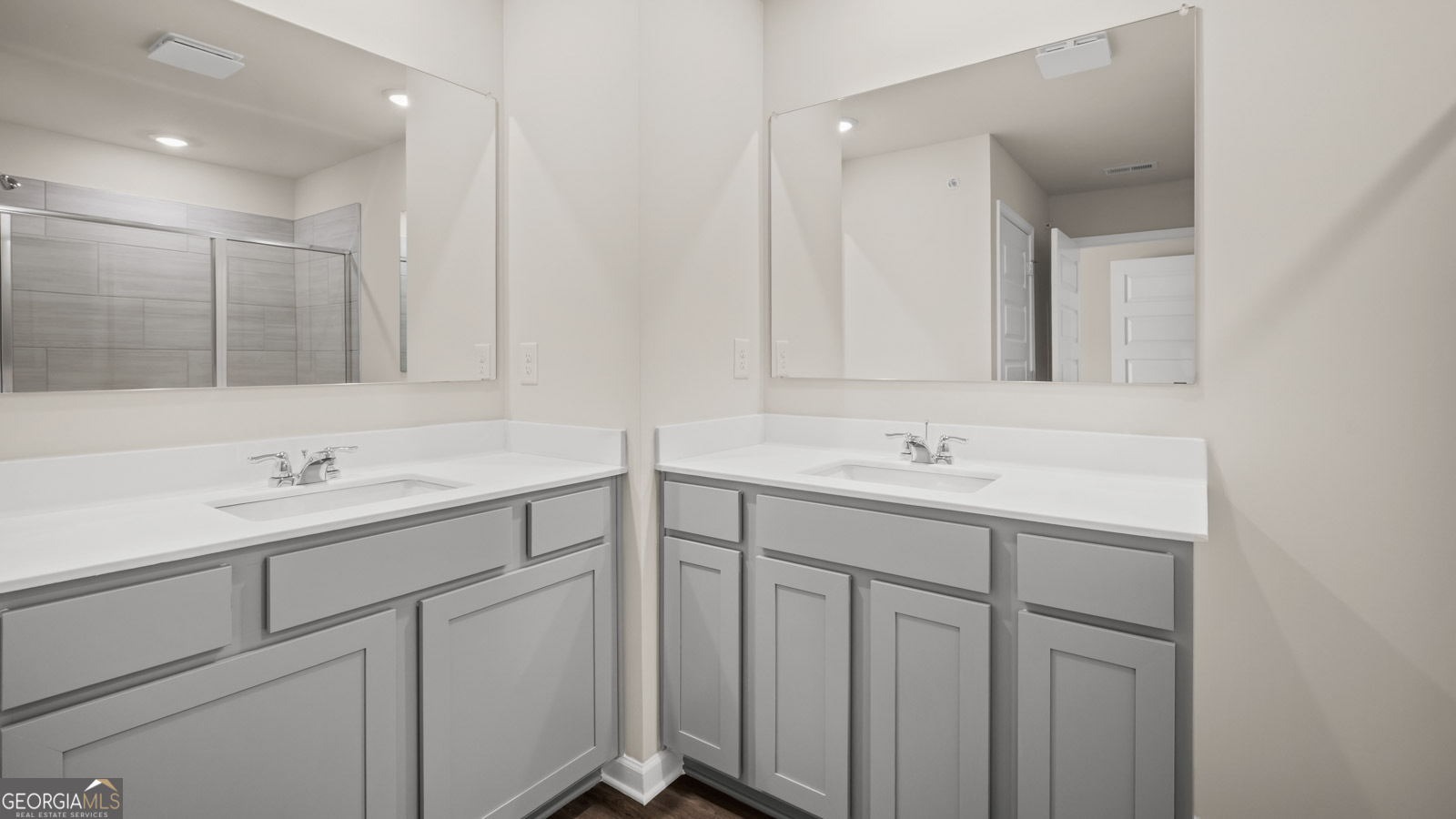 408 Reflection Drive Property Photo 22