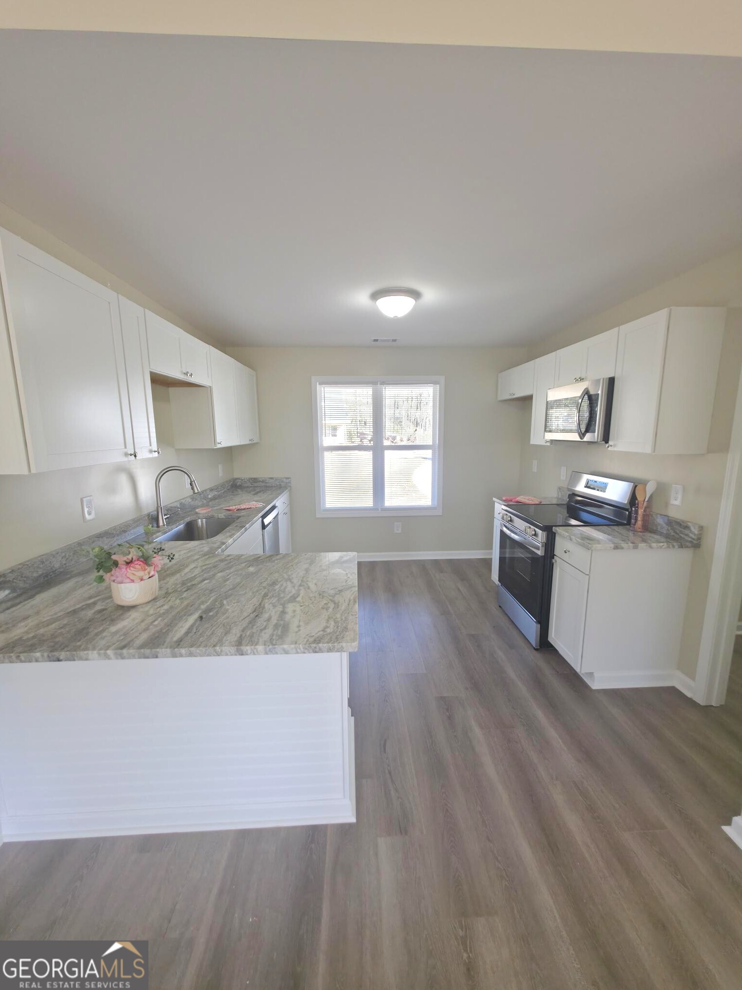 45 Charlotte Drive Property Photo 6