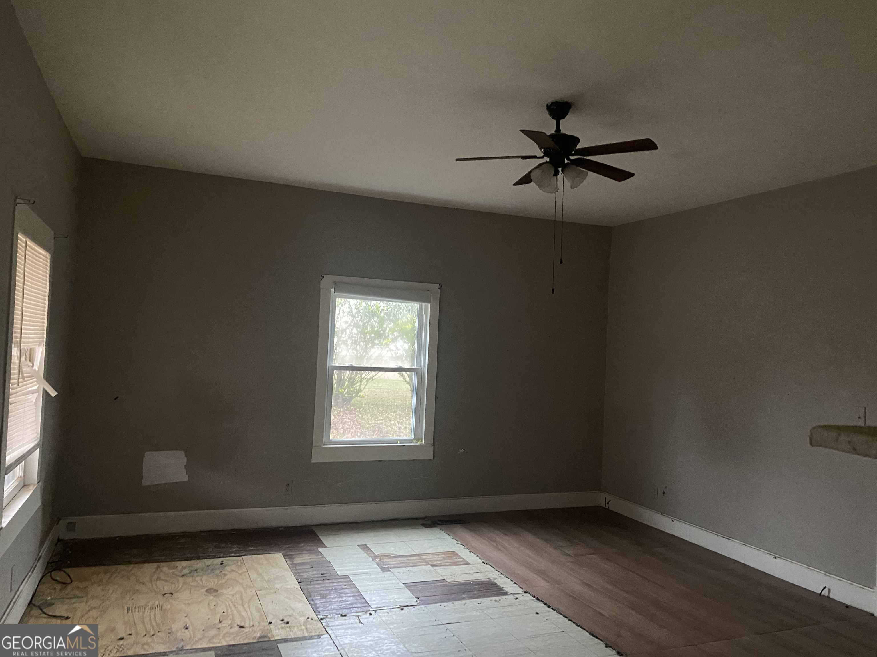 195 Seventh Street Property Photo 3